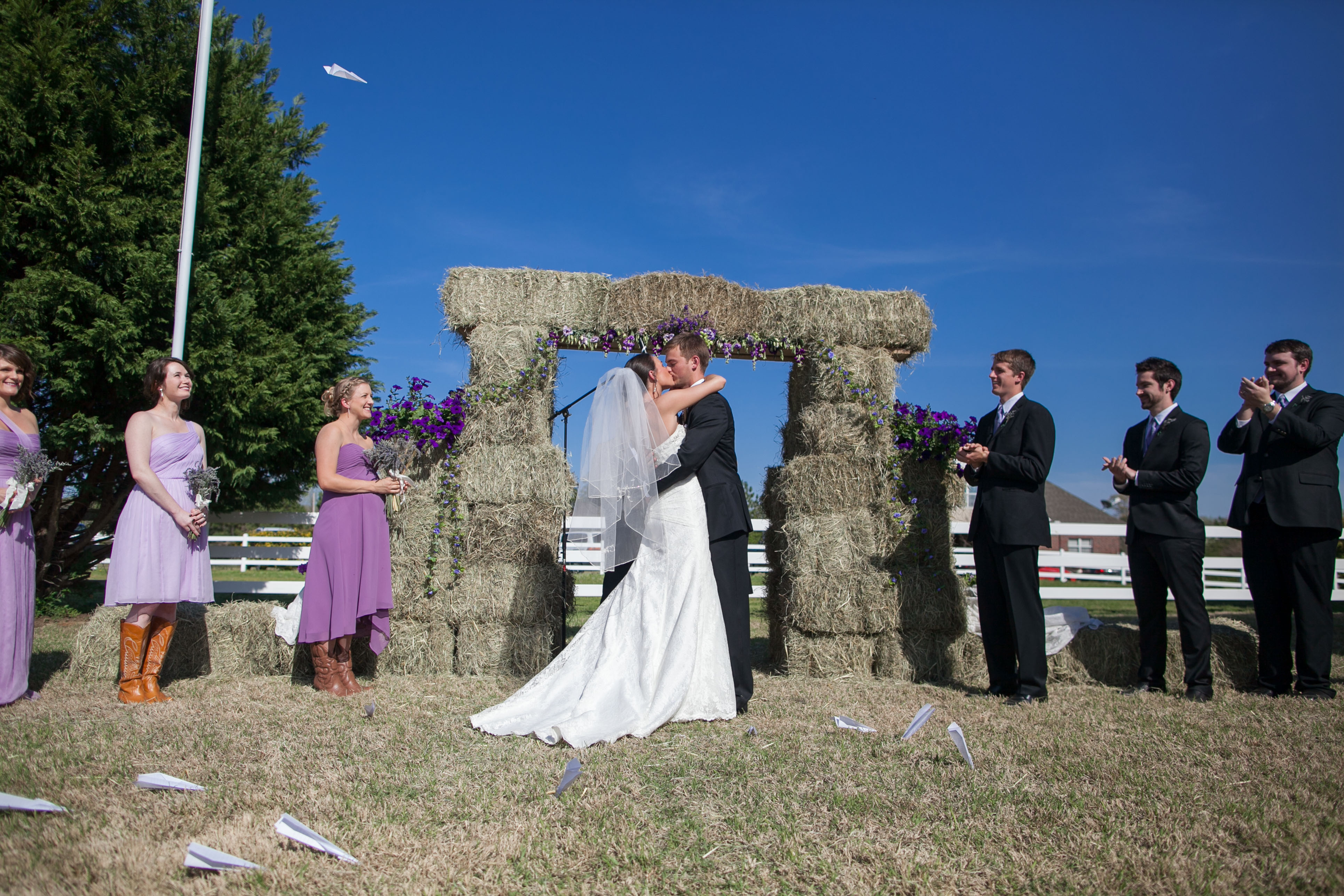 mr-and-mrs-first-kiss