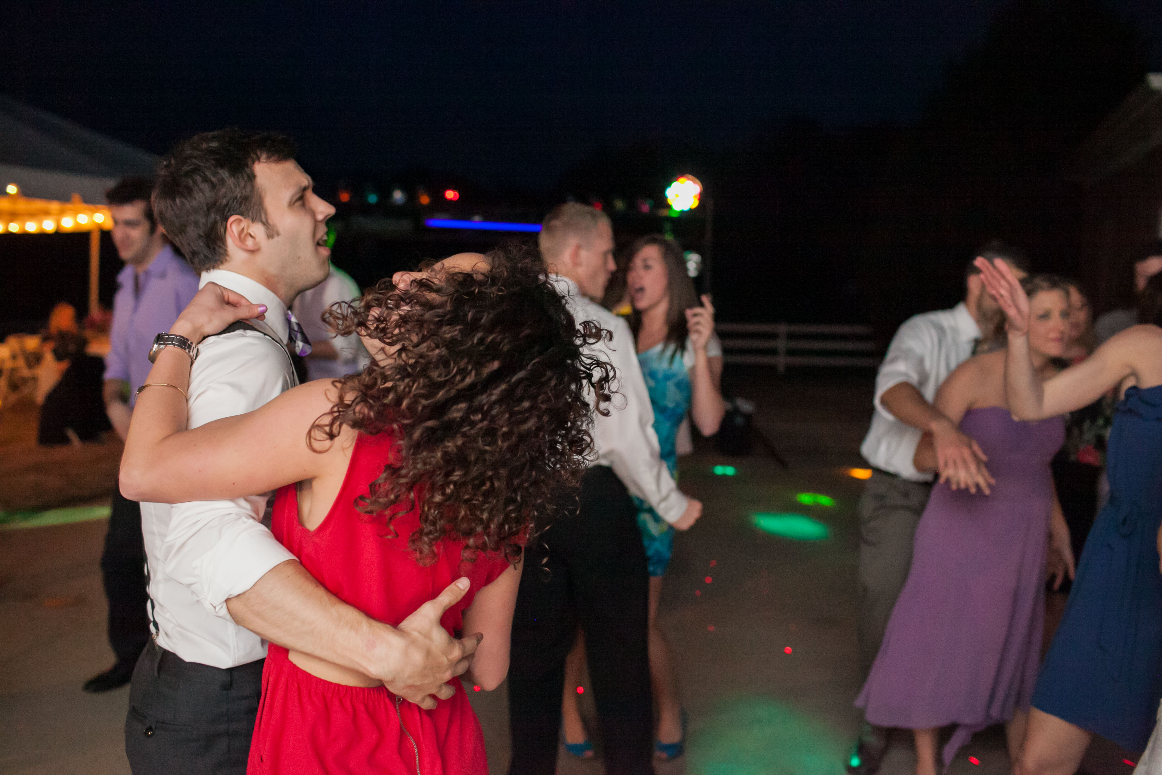 wedding-guest-dancing-the-night-away