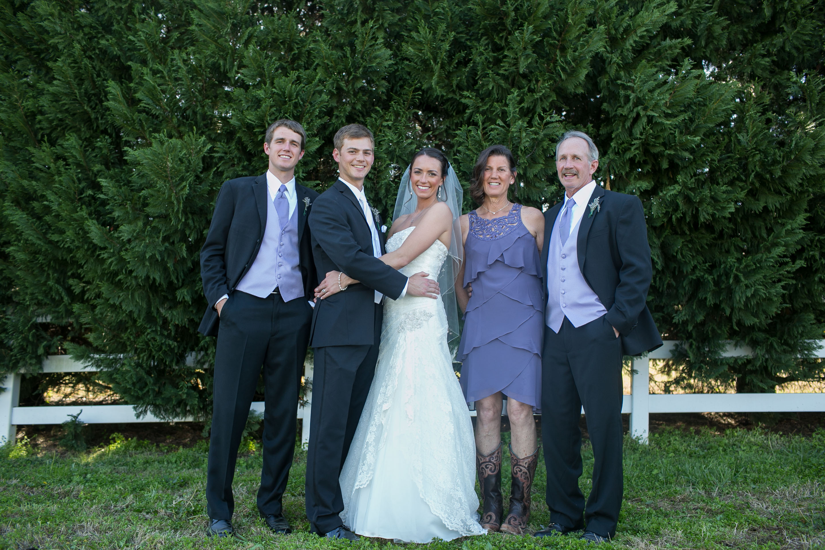 bride-and-groom-with-family