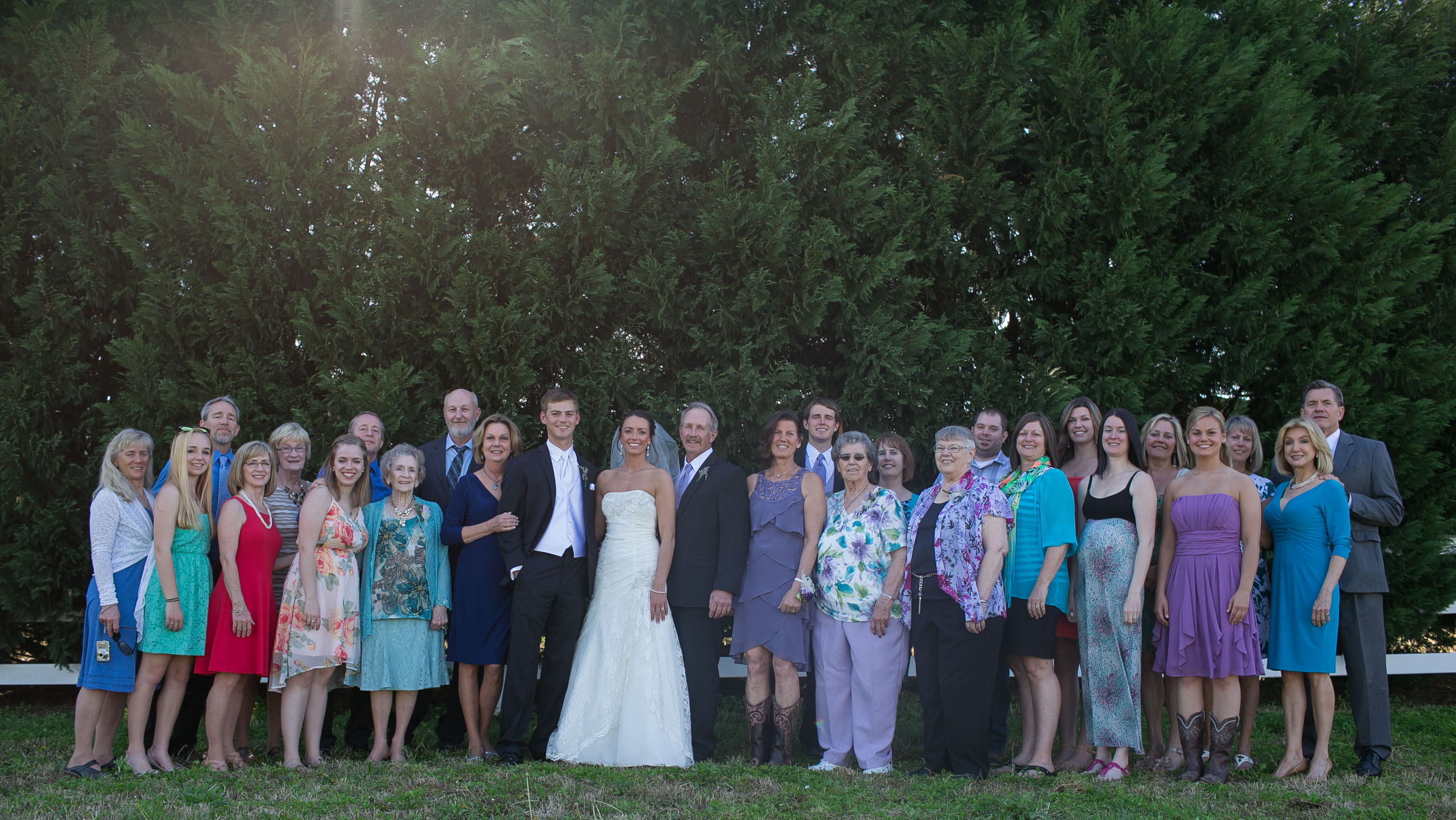 giant-family-of-bride-and-groom