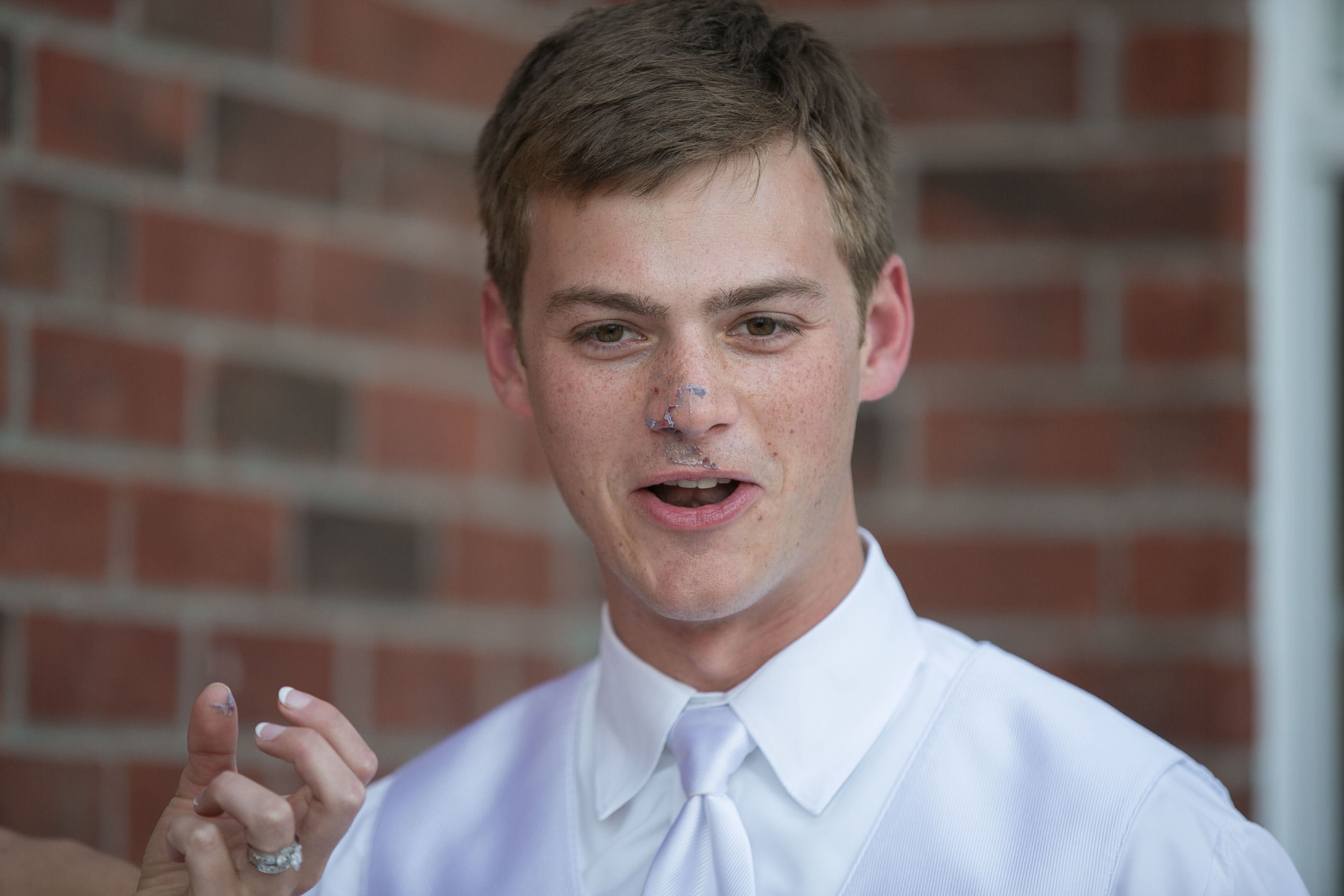 cake-on-grooms-nose