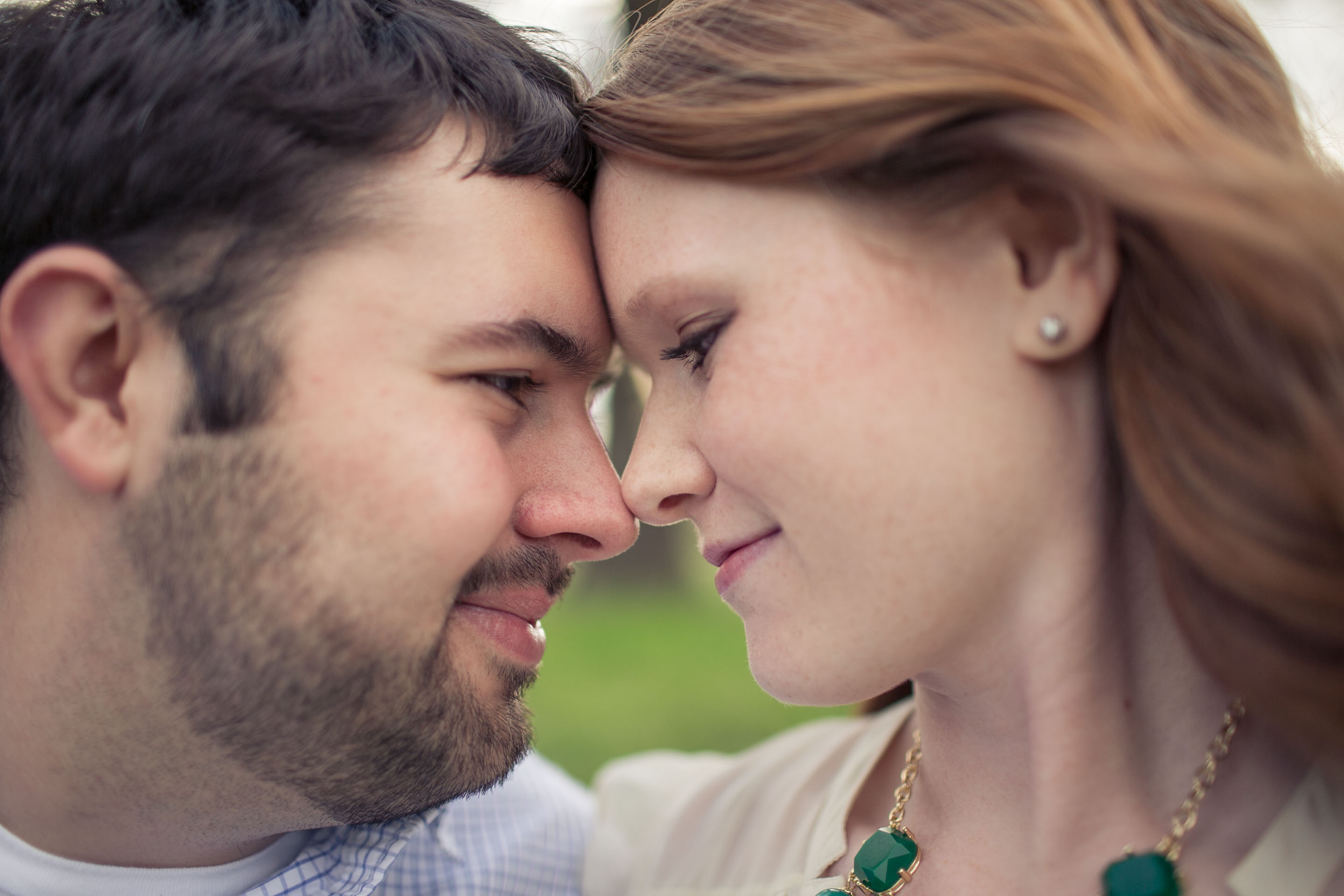 adorable-engaged-couple