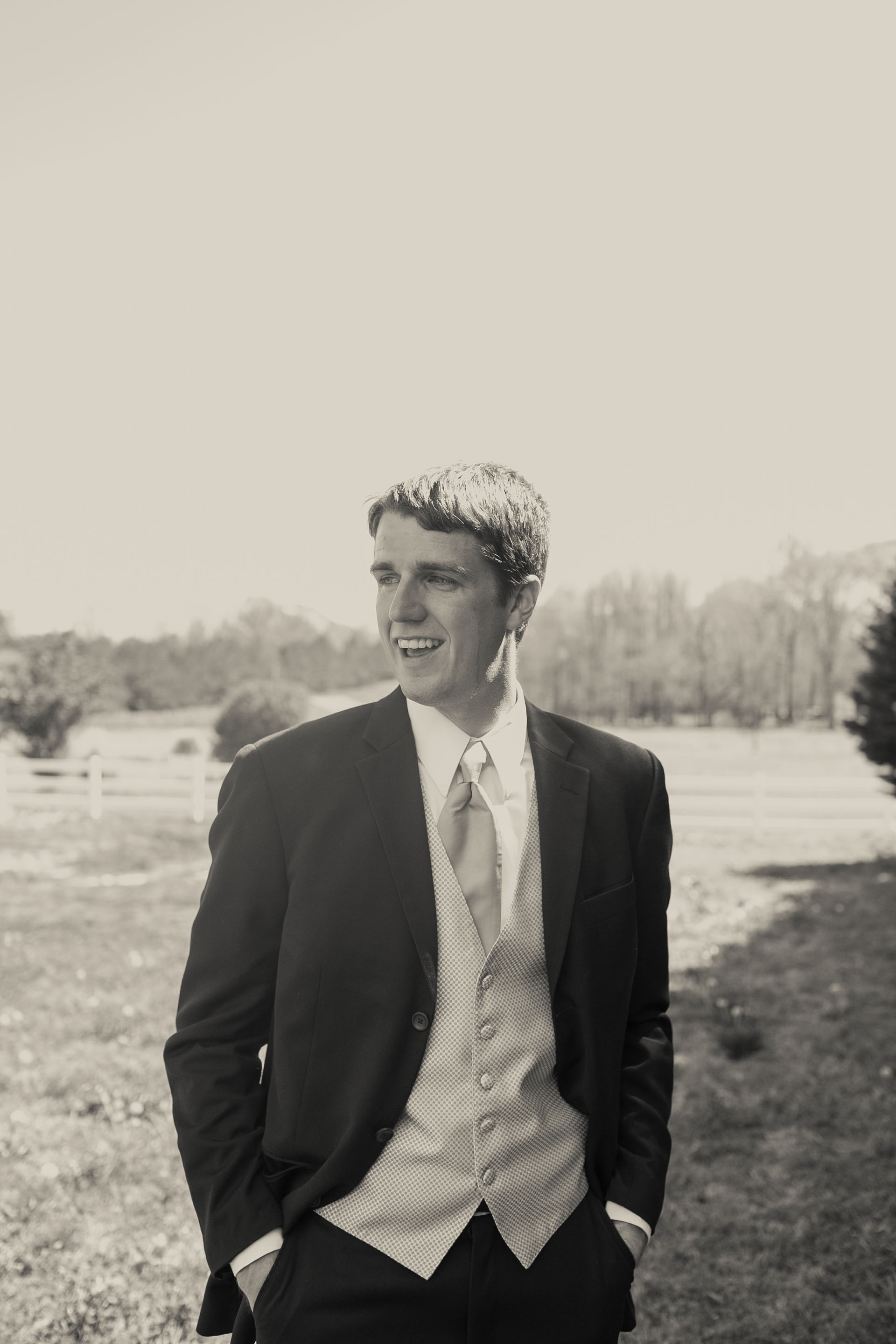brother-of-the-bride-crying