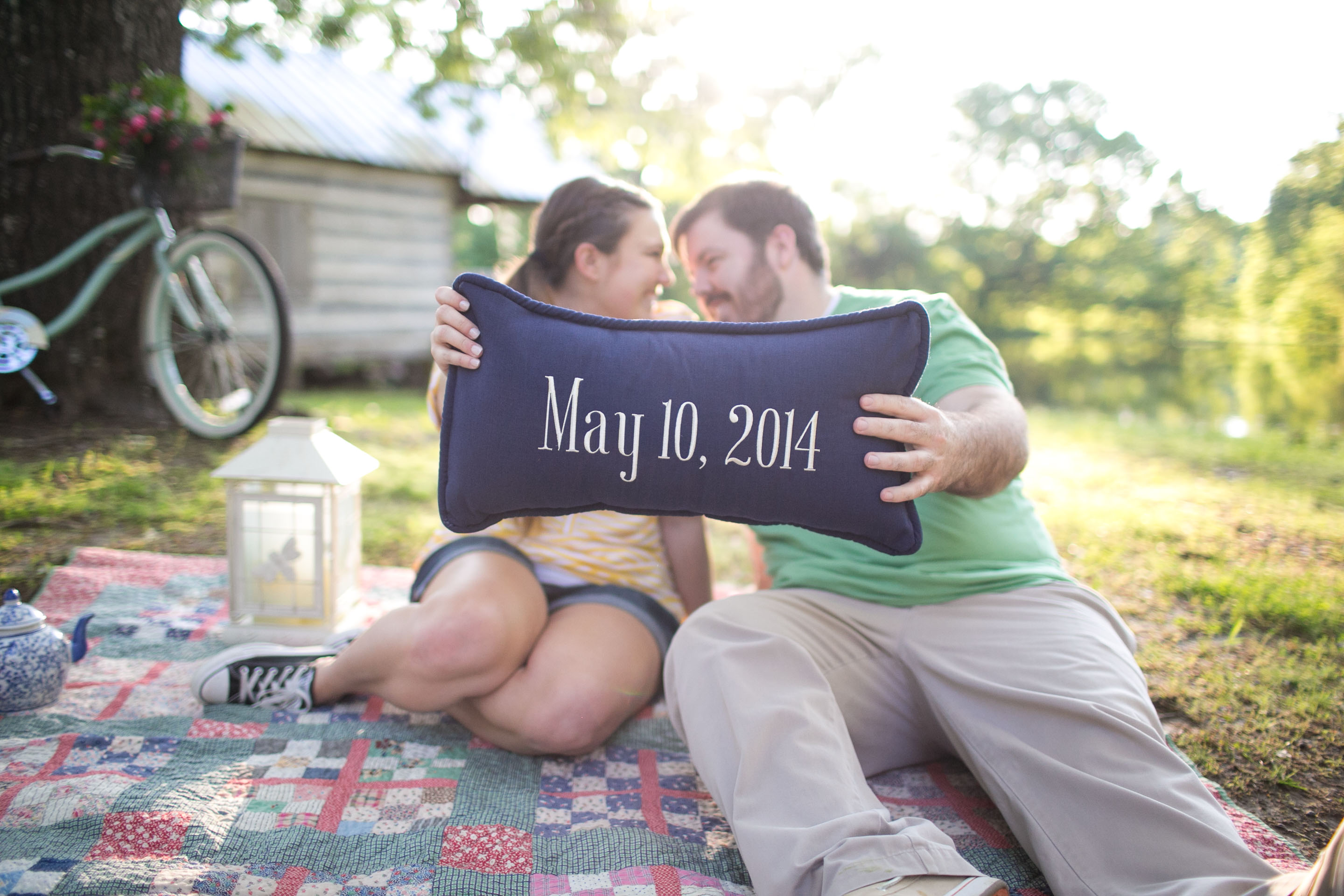 wedding-date-pillow