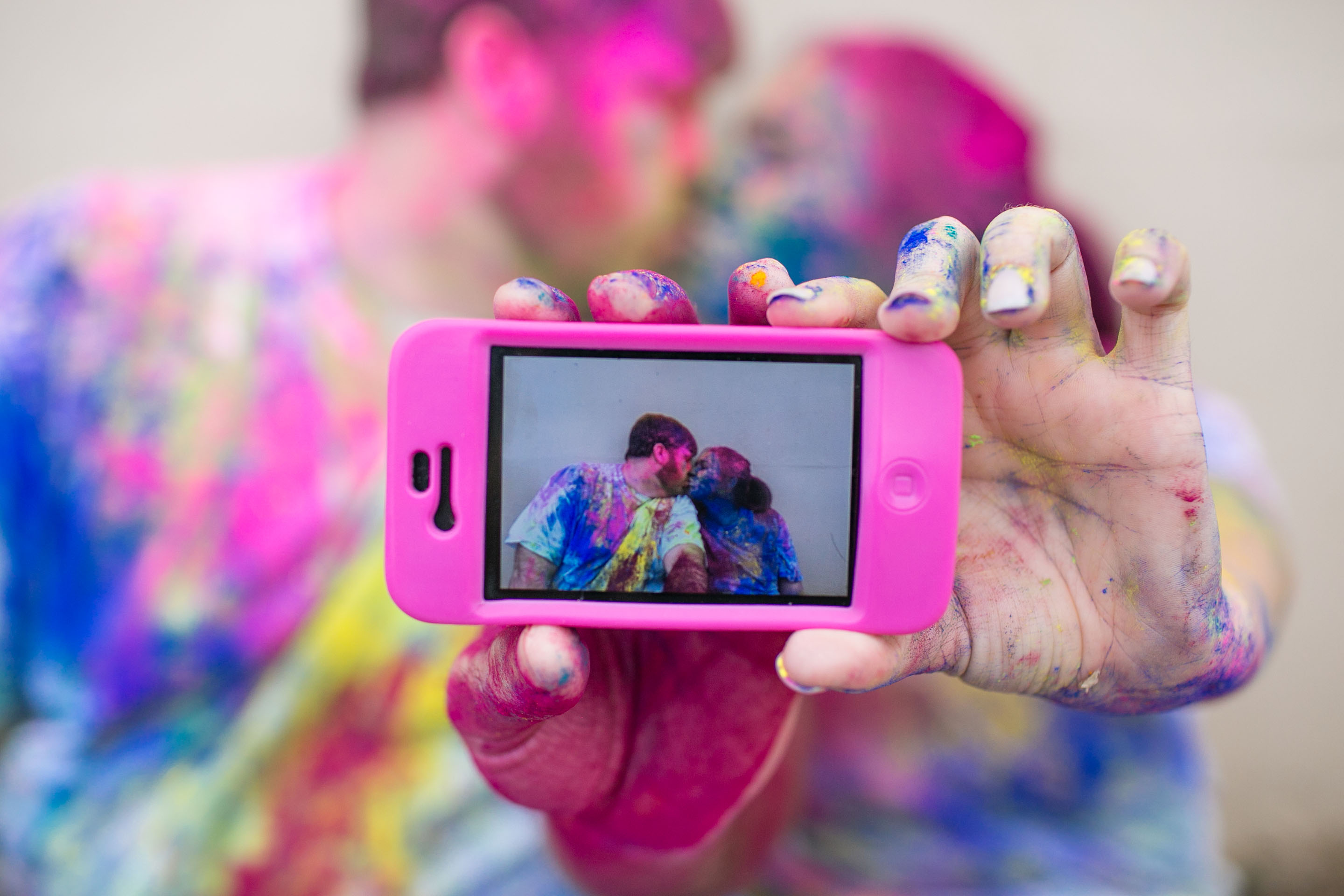 neon-colorful-iphone-pic