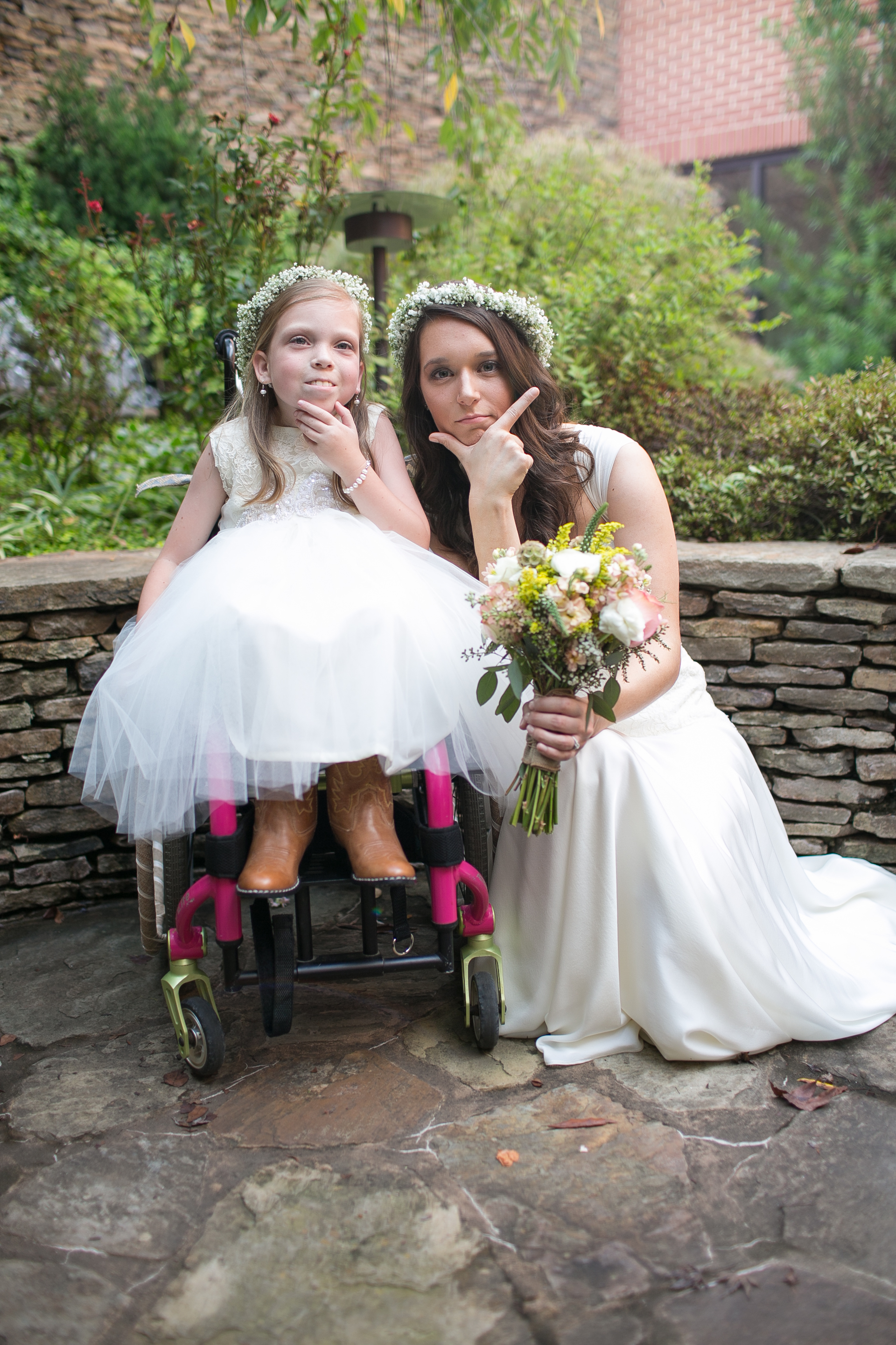 bride-with-flower-girl