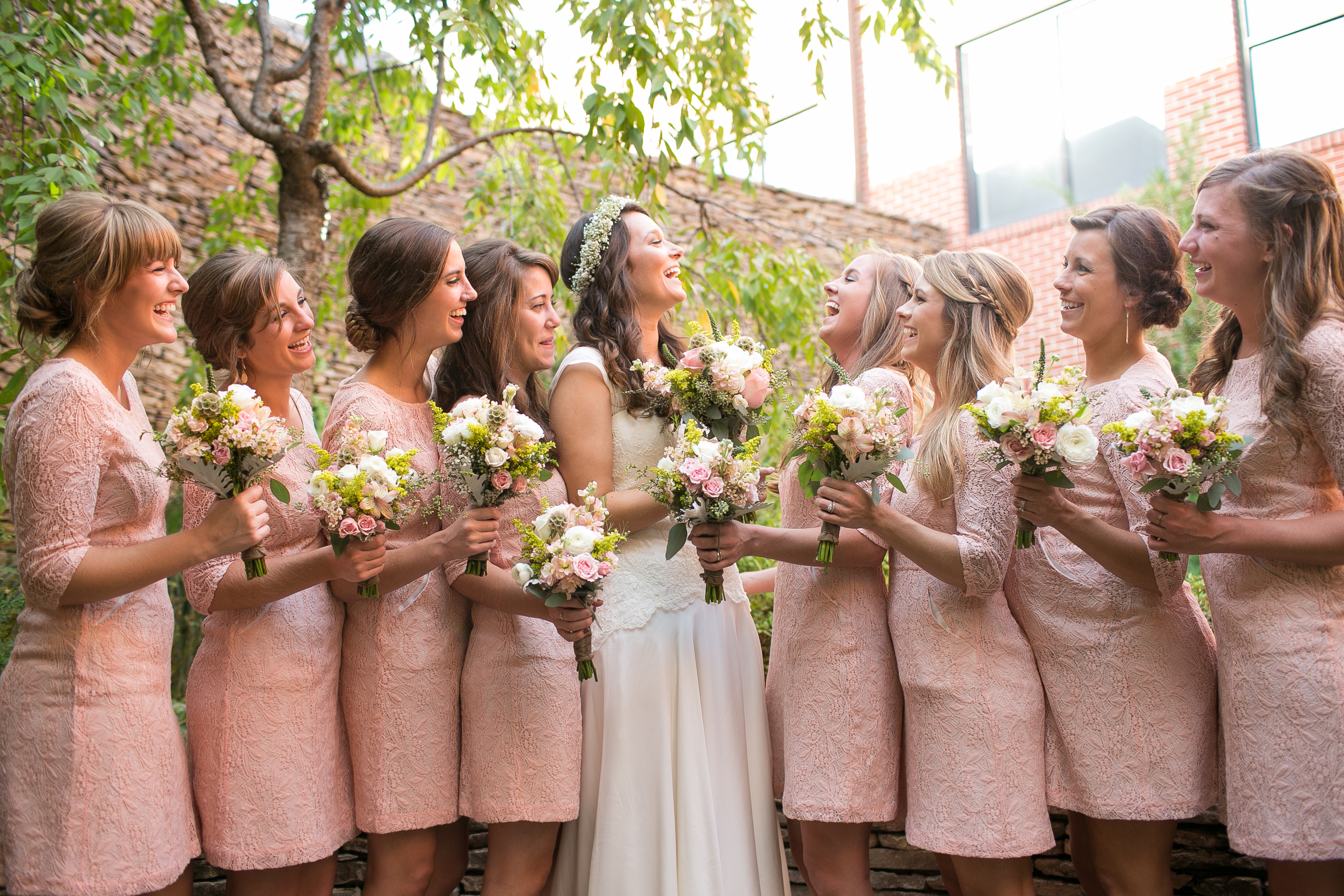 bride-with-bridesmaids