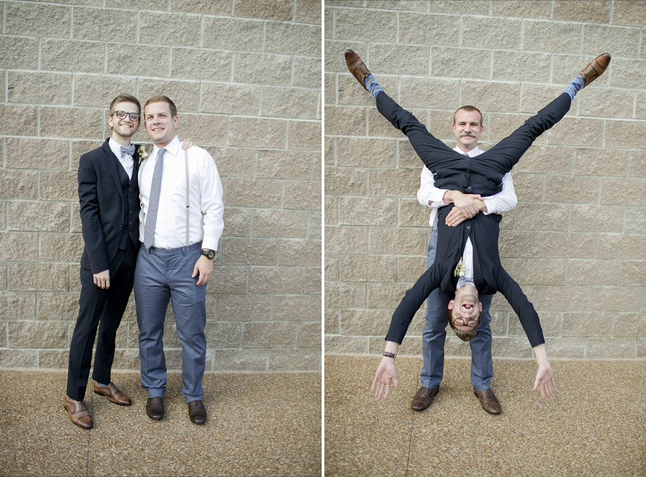 groom-with-groomsmen