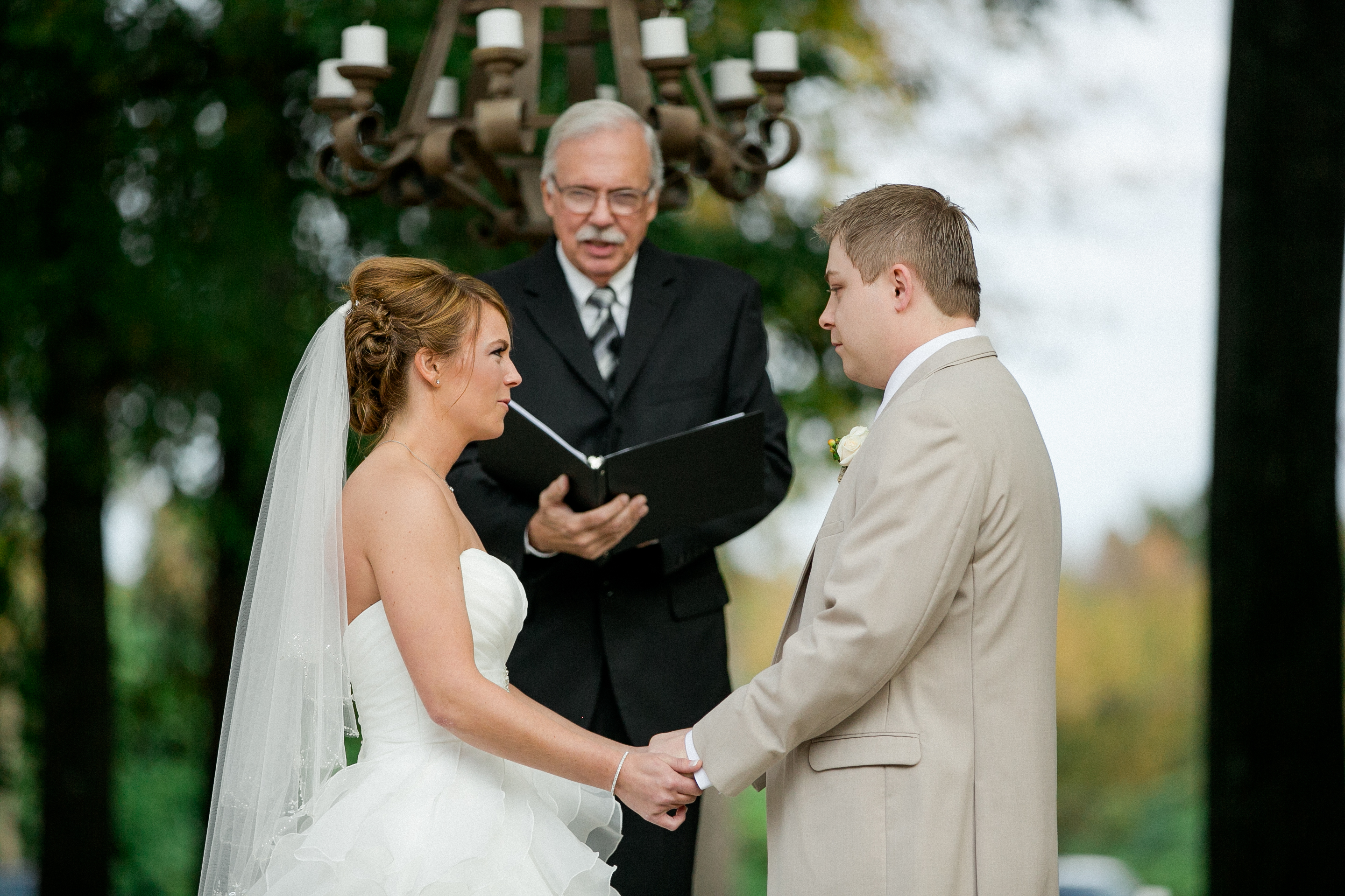 Cedar-hall-wedding-photographer