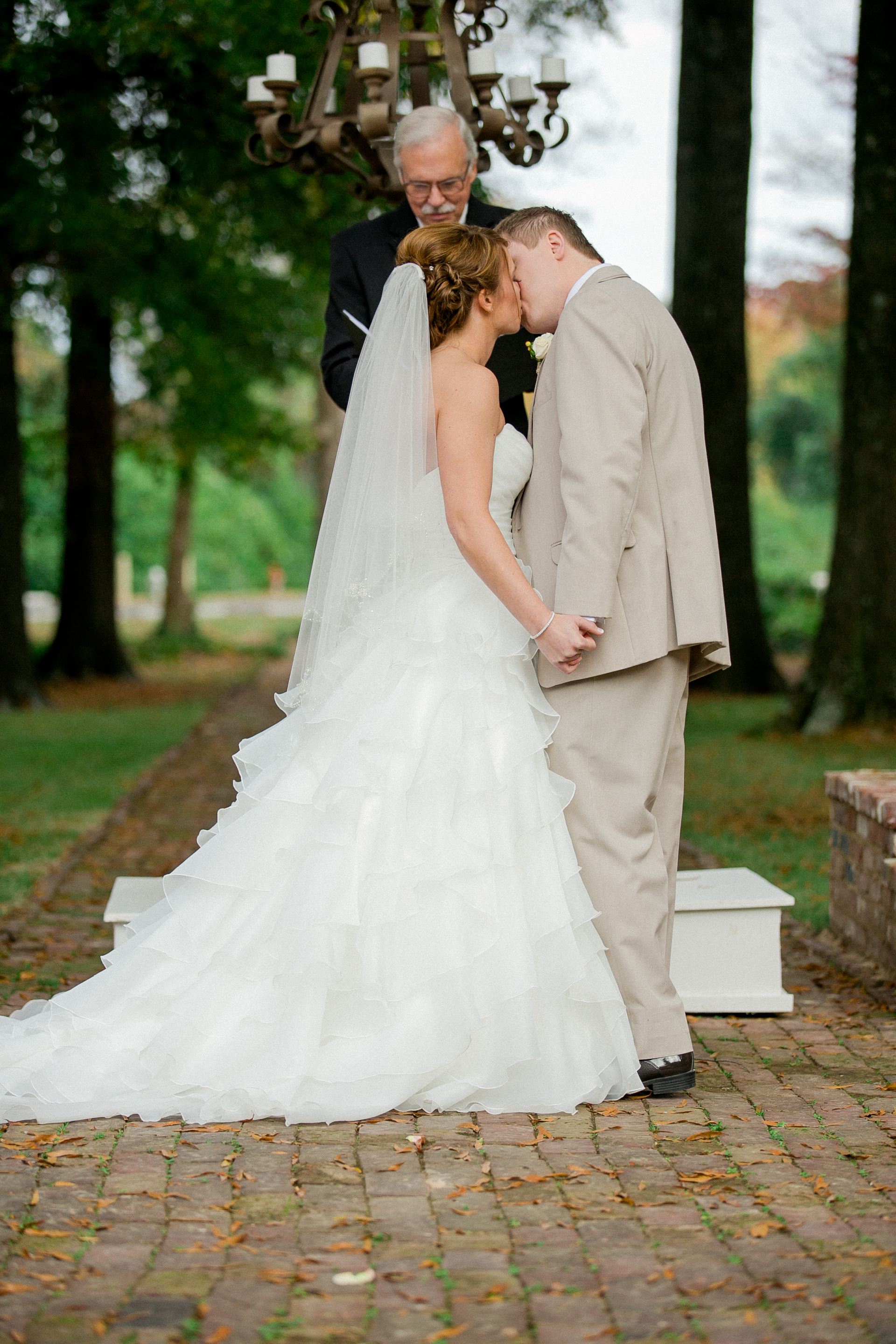 Cedar-hall-wedding-photographer