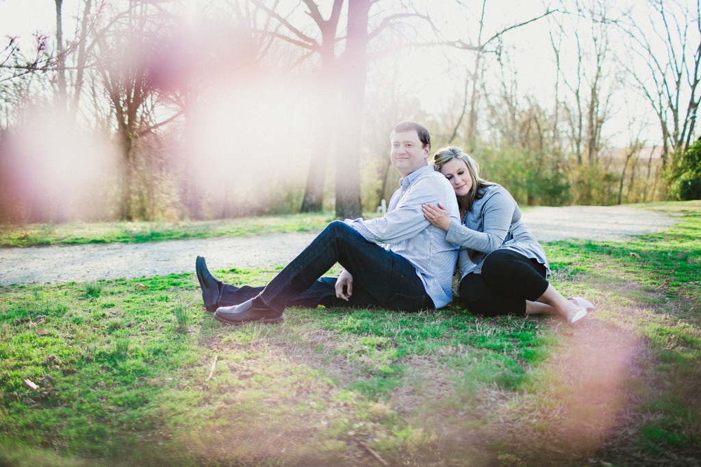 creative candid engagement photos