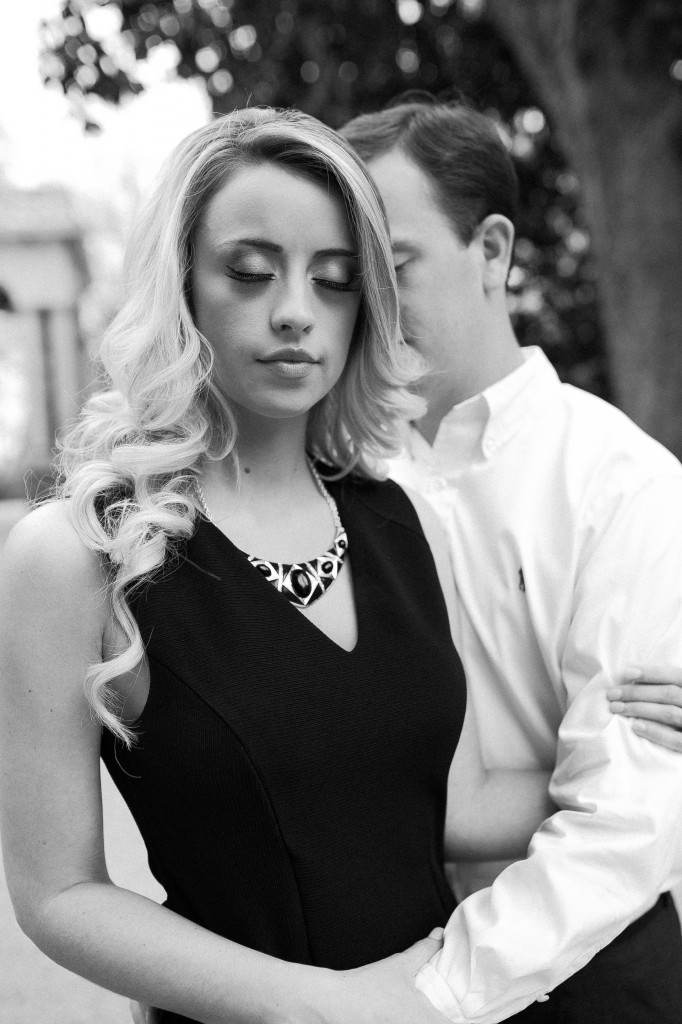 Annesdale Historic Mansion engagement photos, romantic engagement photos