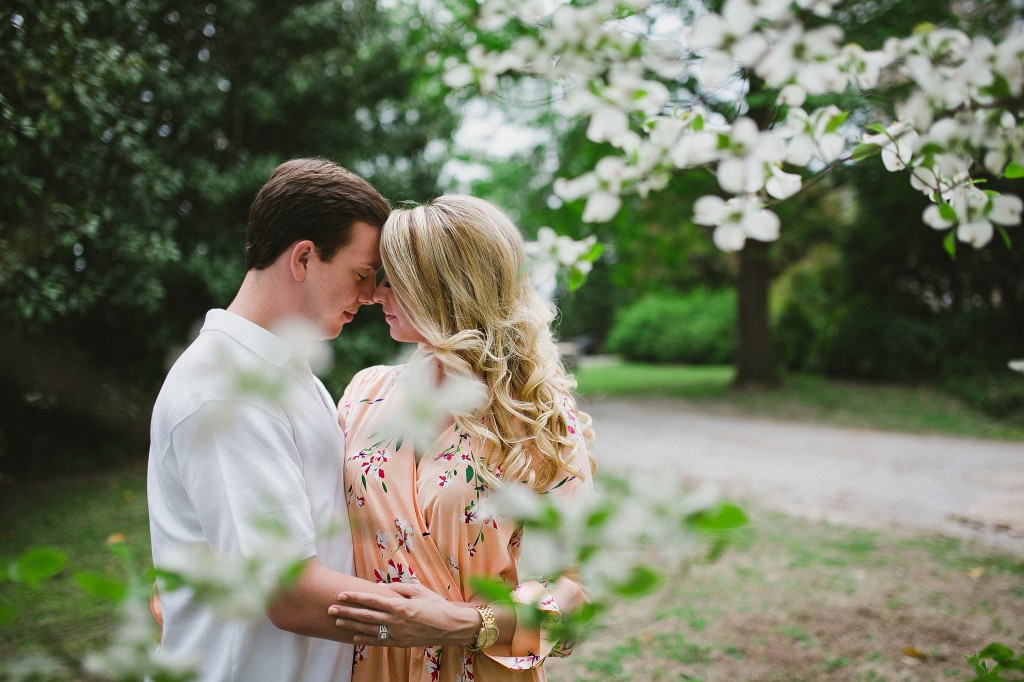 tennessee wedding photographer, creative engagement photos