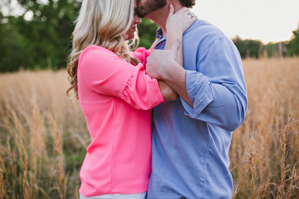 engagement photos in a field