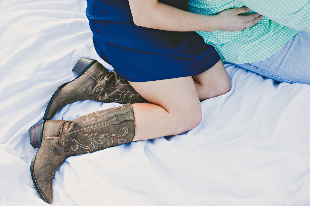 engagement photos in a field
