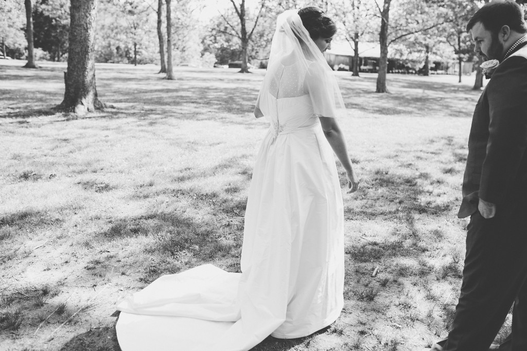 creative wedding photos, tennessee wedding photography, heartwood hall wedding, emotional first look