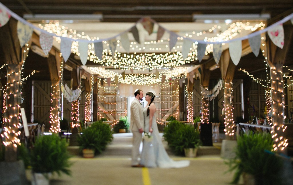 Tennessee wedding photography, Farmers Market Wedding