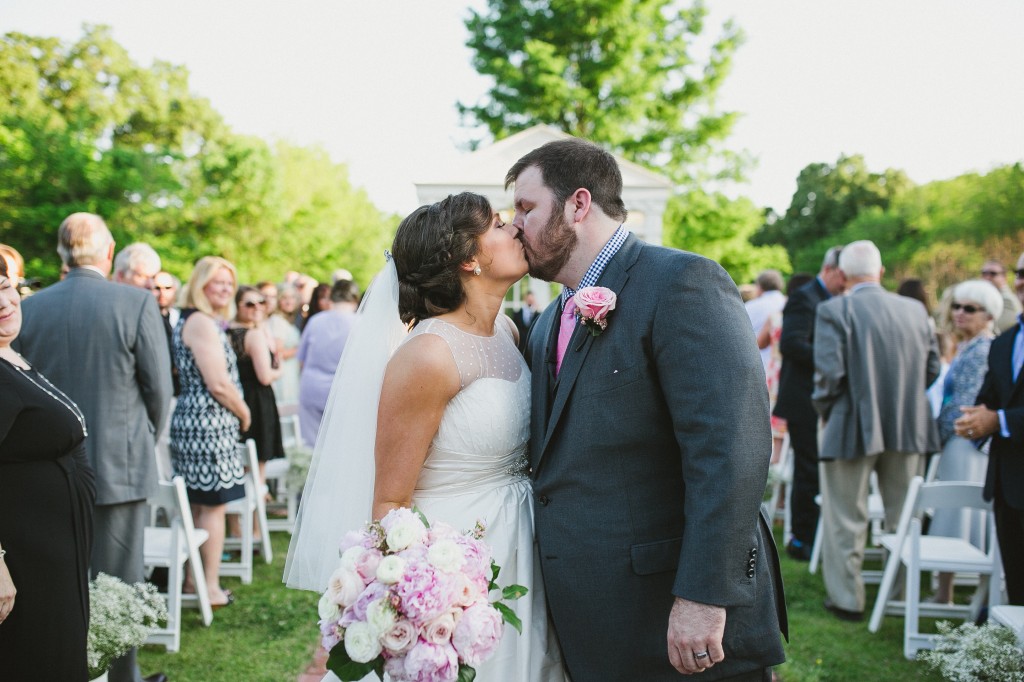 creative wedding photos, tennessee wedding photography, heartwood hall wedding, romantic wedding photos