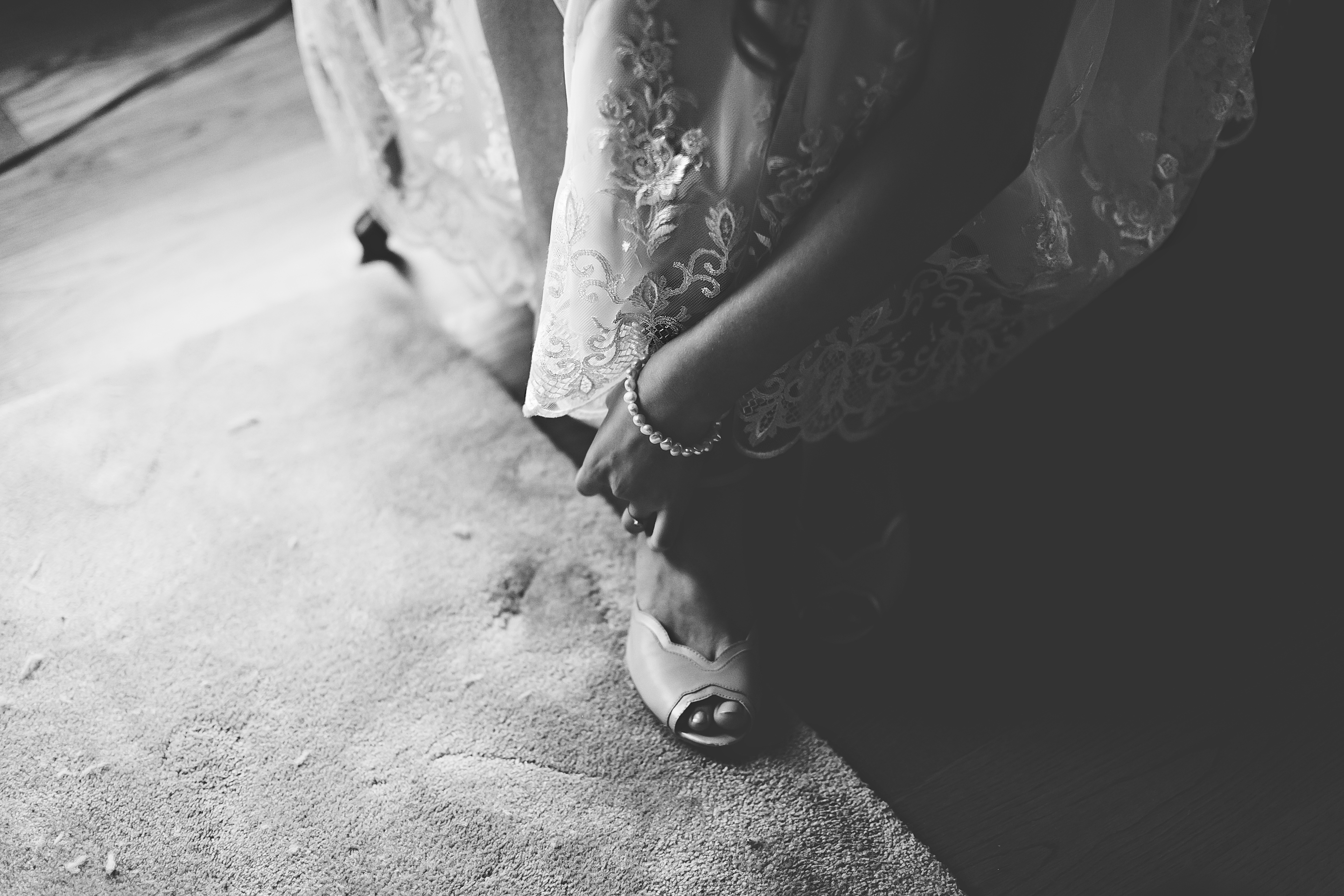 vintage lace wedding dress. bride wears mom