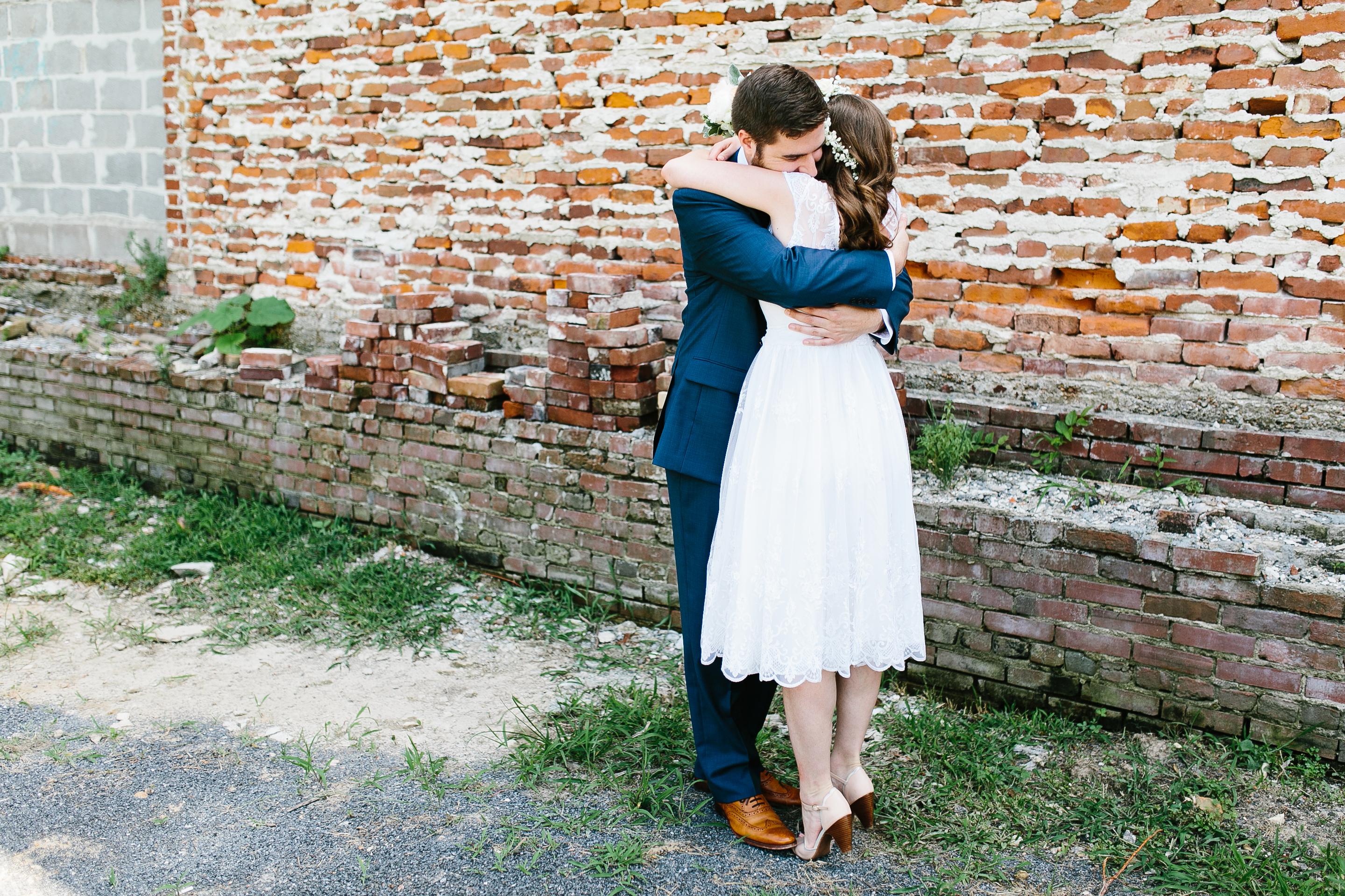 urban memphis wedding. First look. bride sees groom