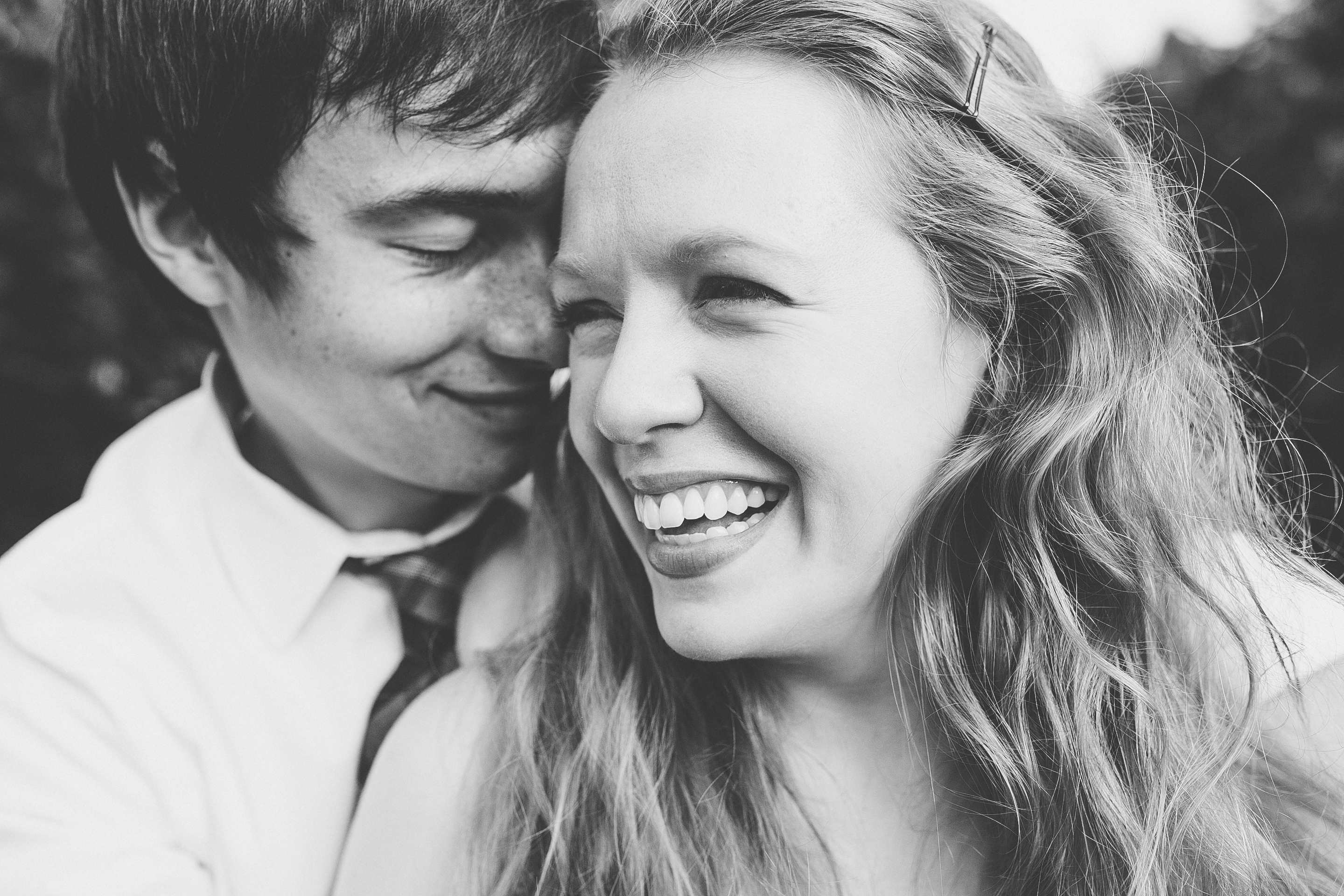 sweet intimate engagement photos