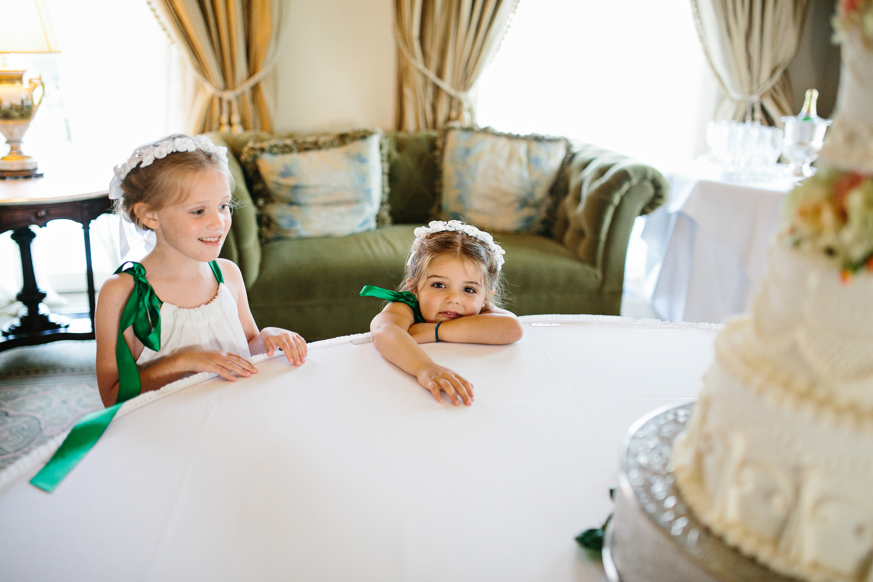 Dunleith Historic Inn Wedding. Creative wedding photographer, journalistic wedding photographer