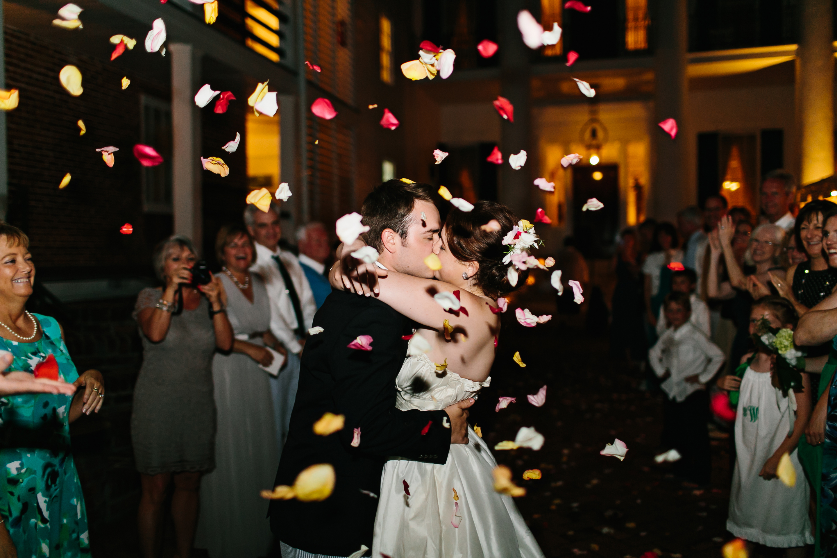 Dunleith Historic Inn Wedding. Creative wedding photographer, journalistic wedding photographer