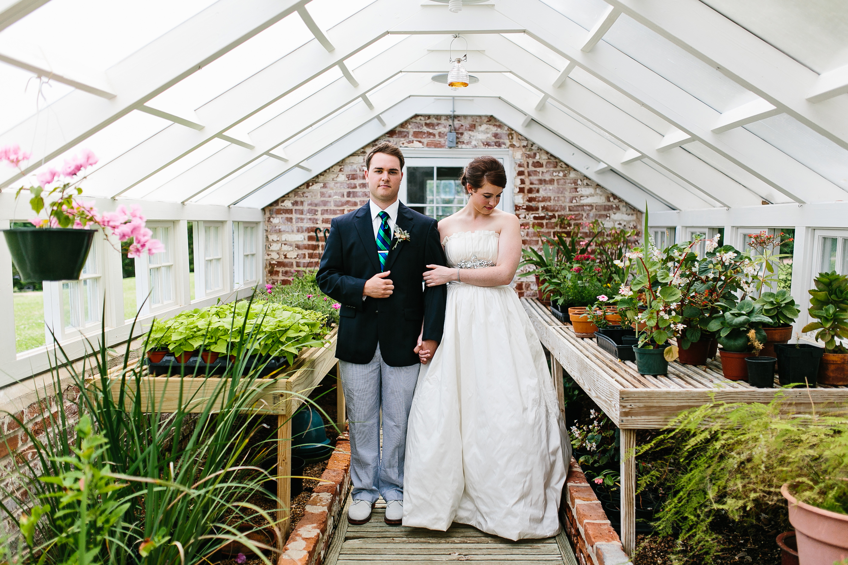 creative bride and groom portraits. Natchez Mississippi wedding photographer