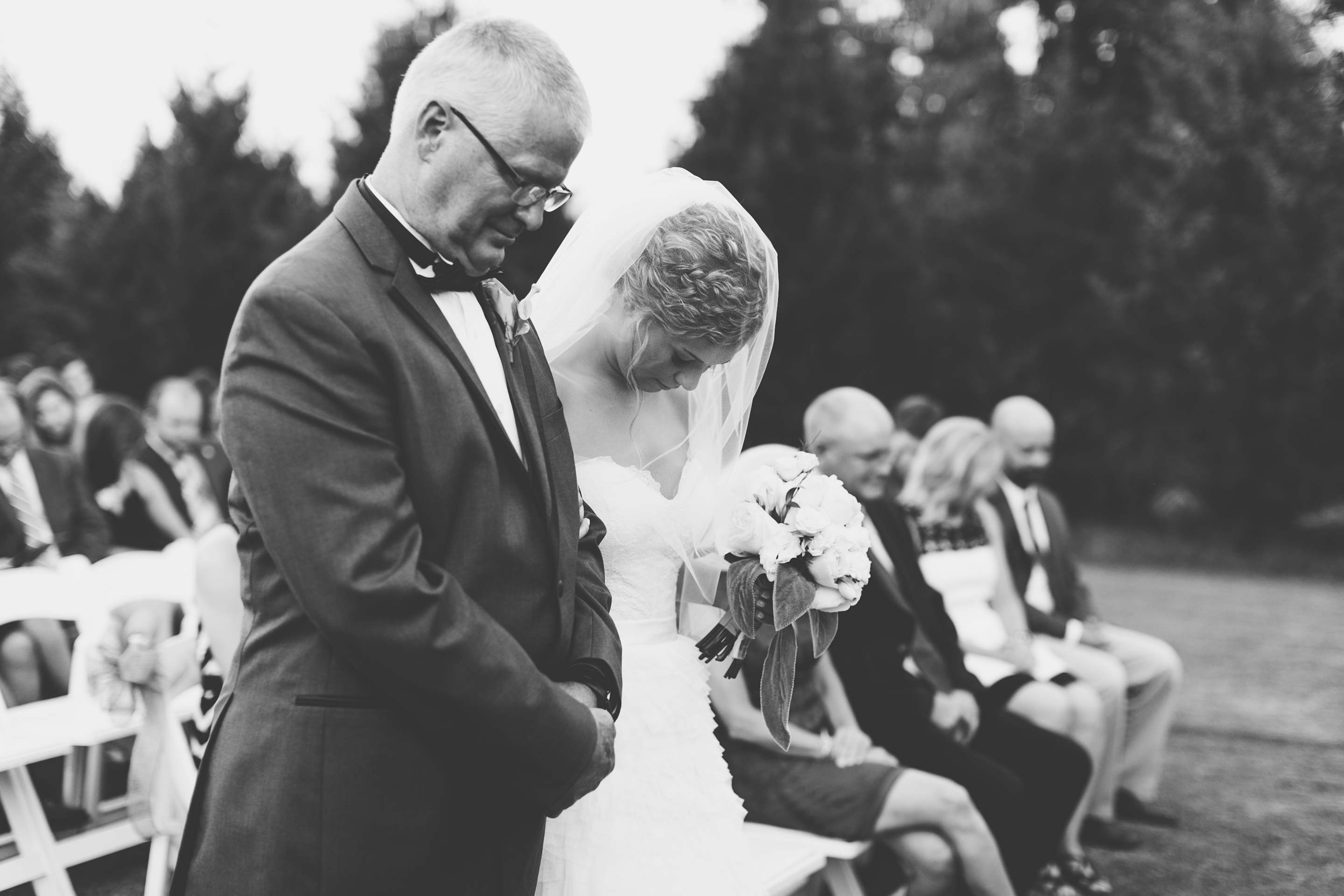 outdoor wedding ceremony. tennessee wedding. creative wedding photographer