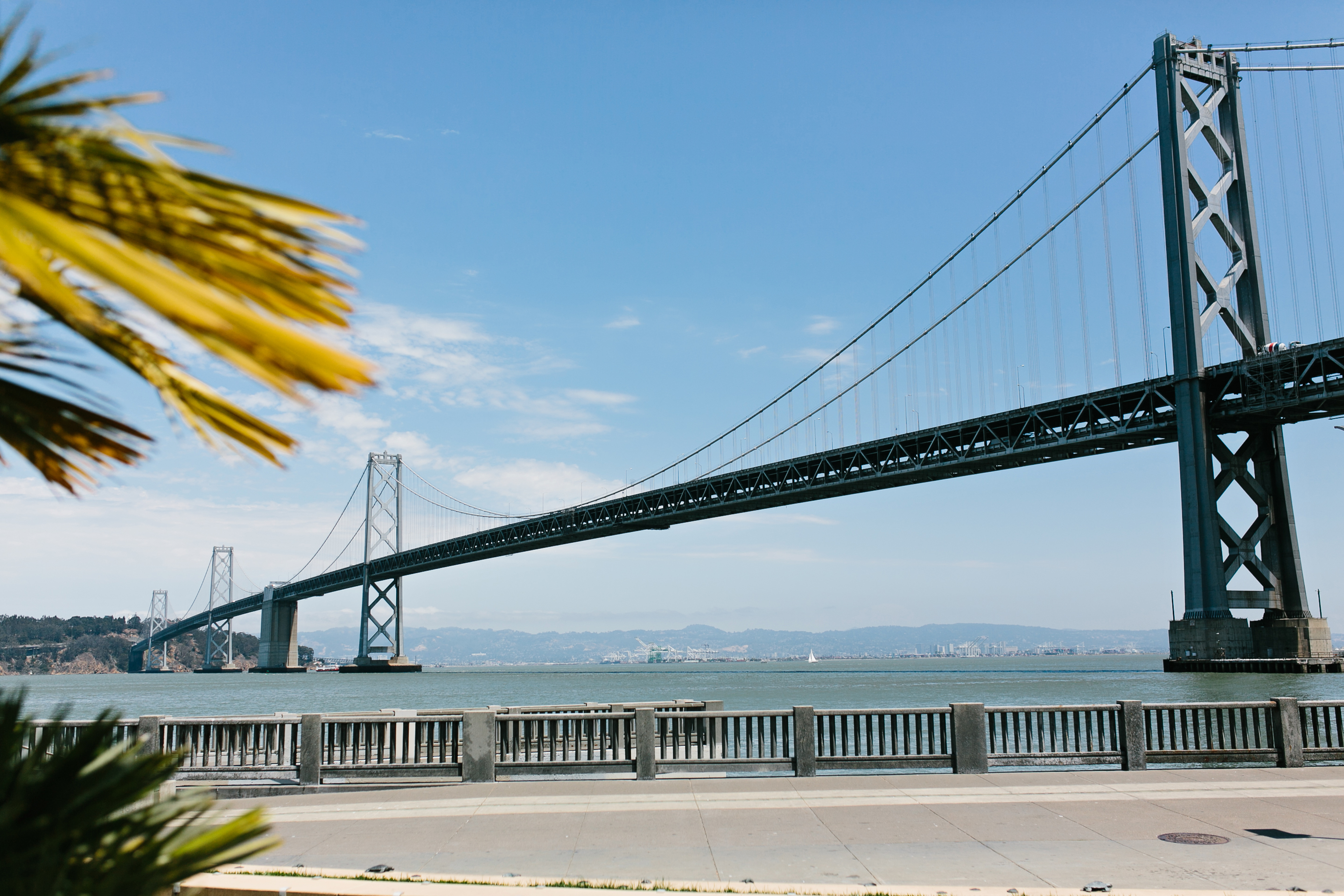 cable car San Francisco. Cable Car wedding reception. San Francisco wedding photographer. Bay Bridge Wedding. Epic Roasthouse wedding reception