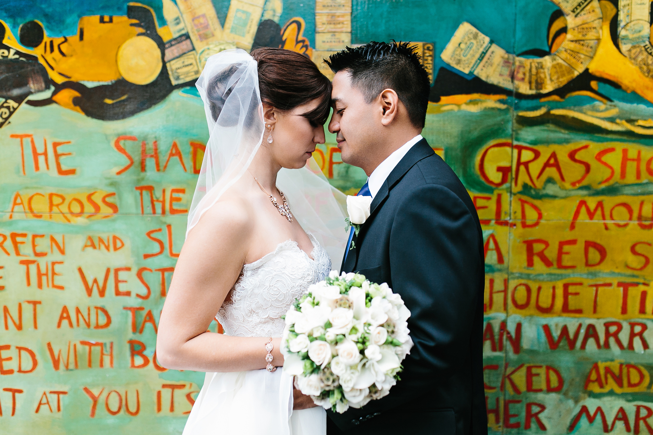 vesuvio bar wedding san francisco. san francisco bar wedding. wedding in a bar. San francisco wedding photographer