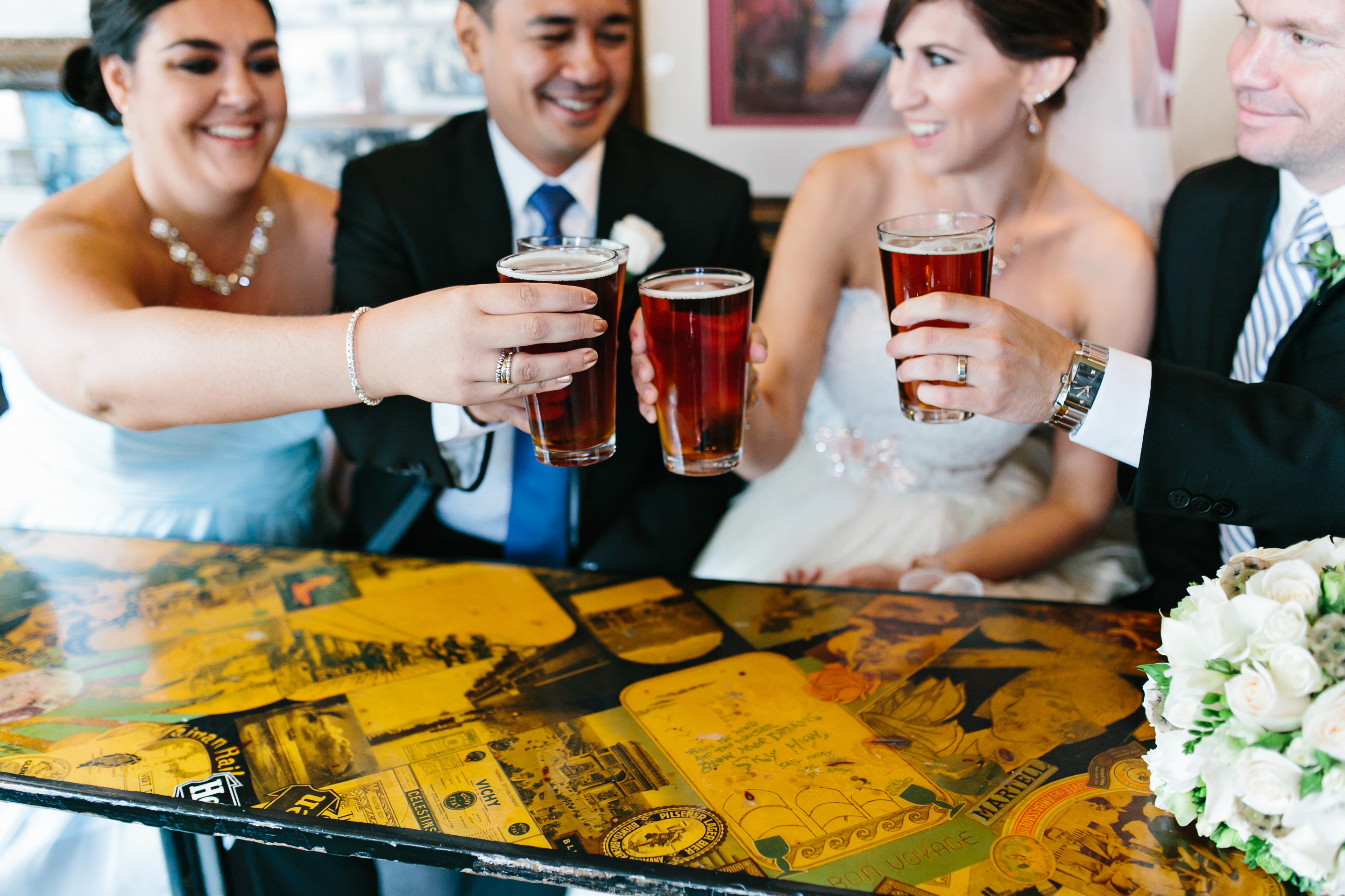 vesuvio bar wedding san francisco. san francisco bar wedding. wedding in a bar. San francisco wedding photographer