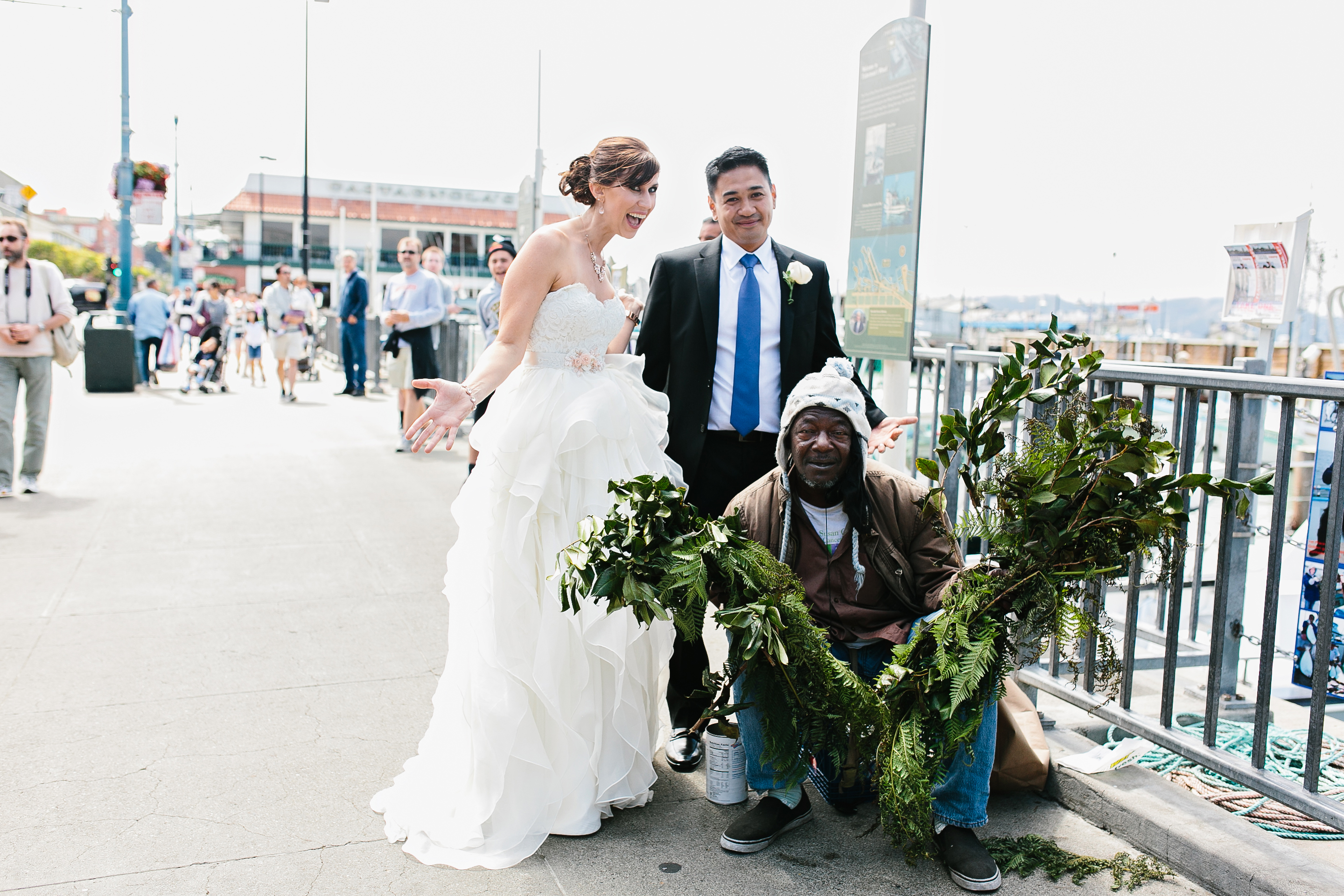 cable car San Francisco. Cable Car wedding reception. San Francisco wedding photographer. Bush Man  in Fisherman