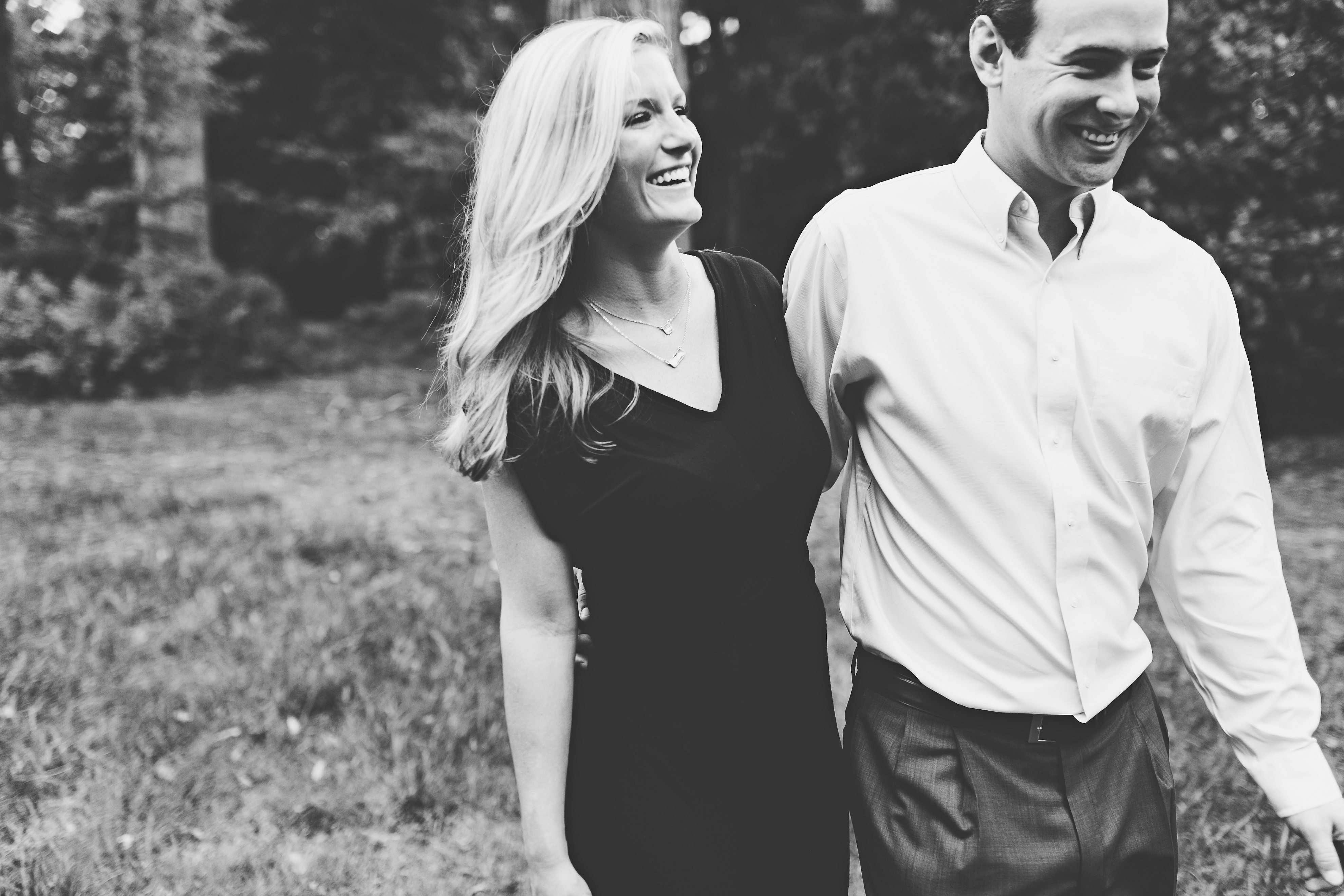 creative wedding photographer. intimate wedding photos. creative engagement photos. candid wedding photography