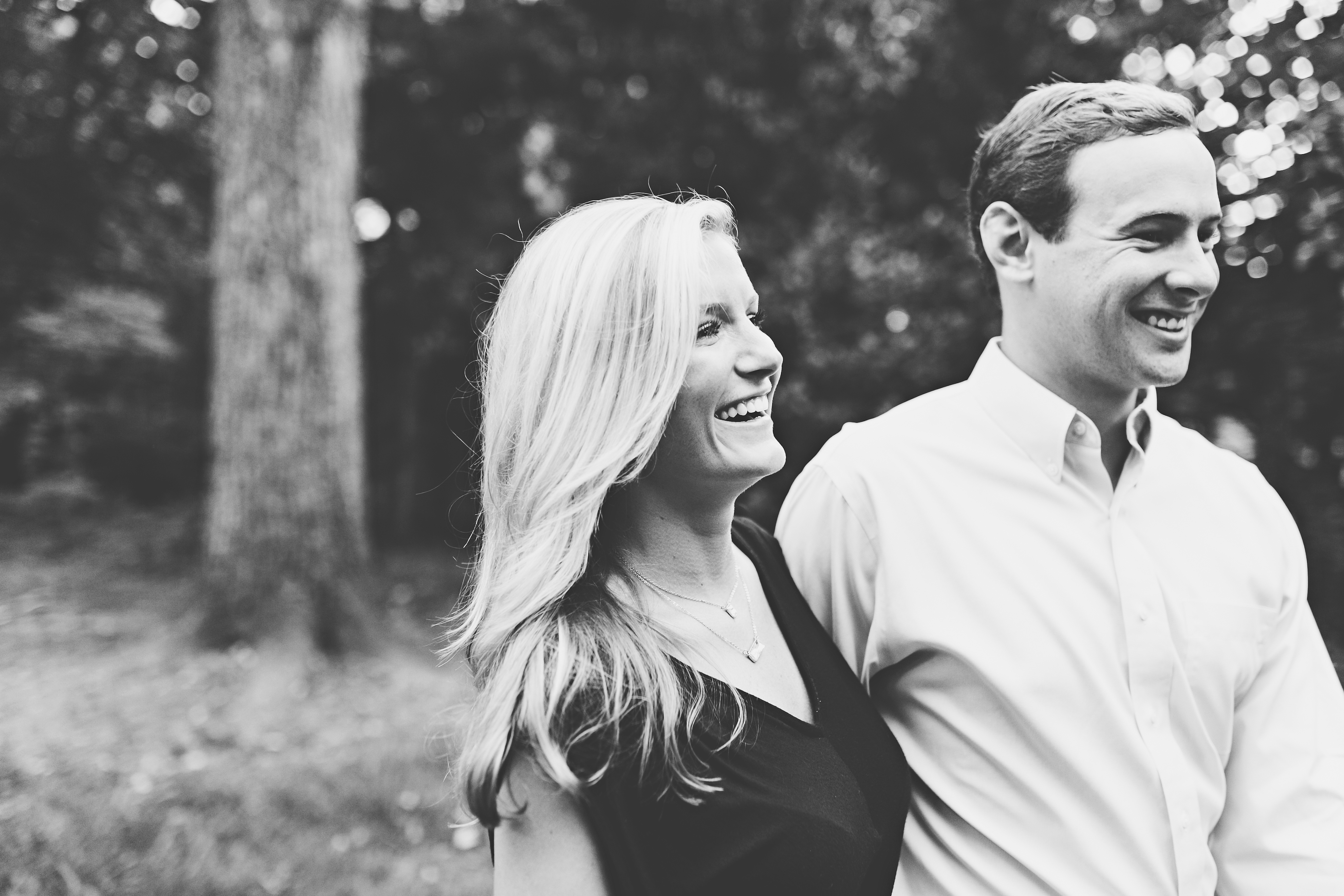 creative wedding photographer. intimate wedding photos. creative engagement photos. candid wedding photography