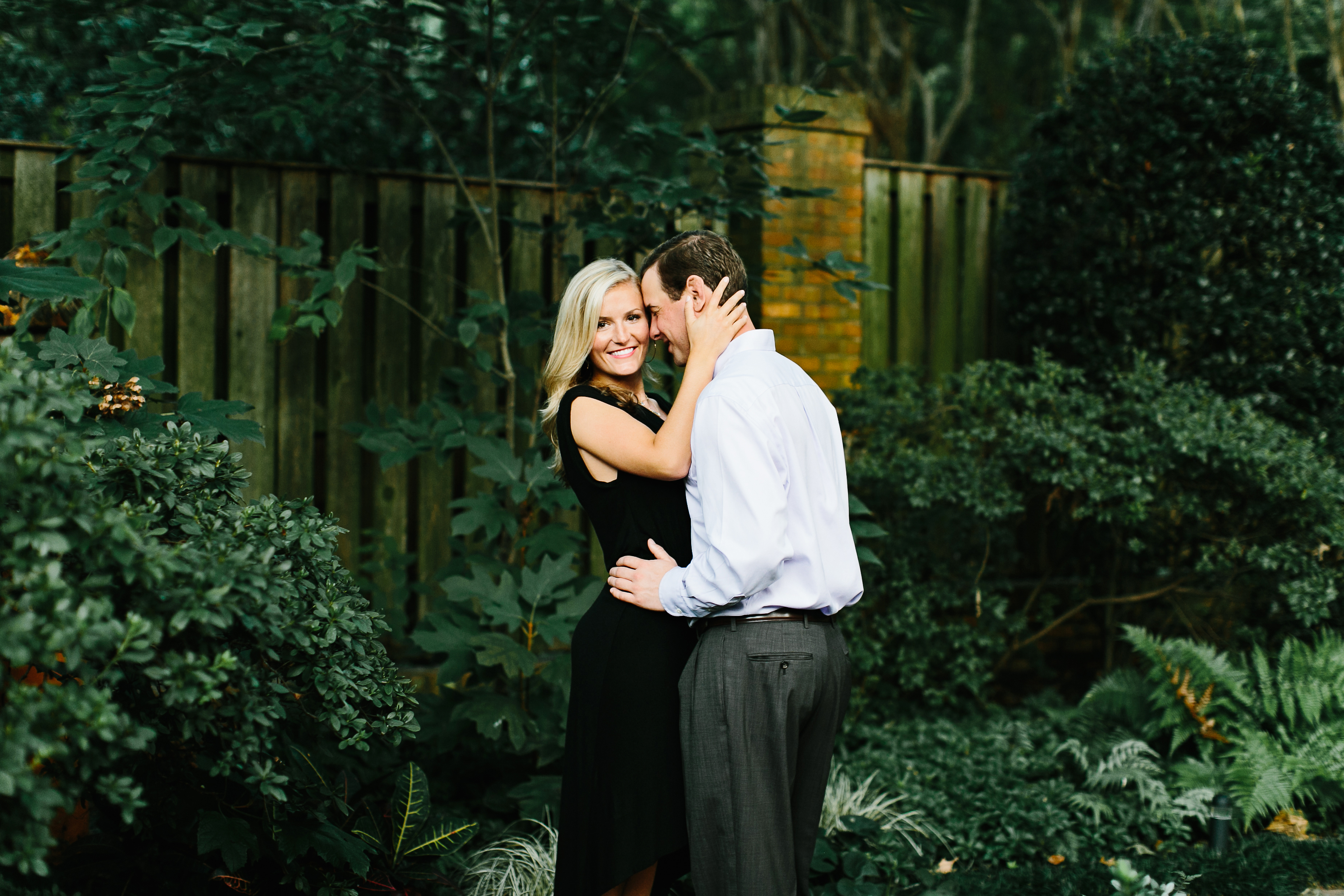 creative wedding photographer. intimate wedding photos. creative engagement photos. candid wedding photography