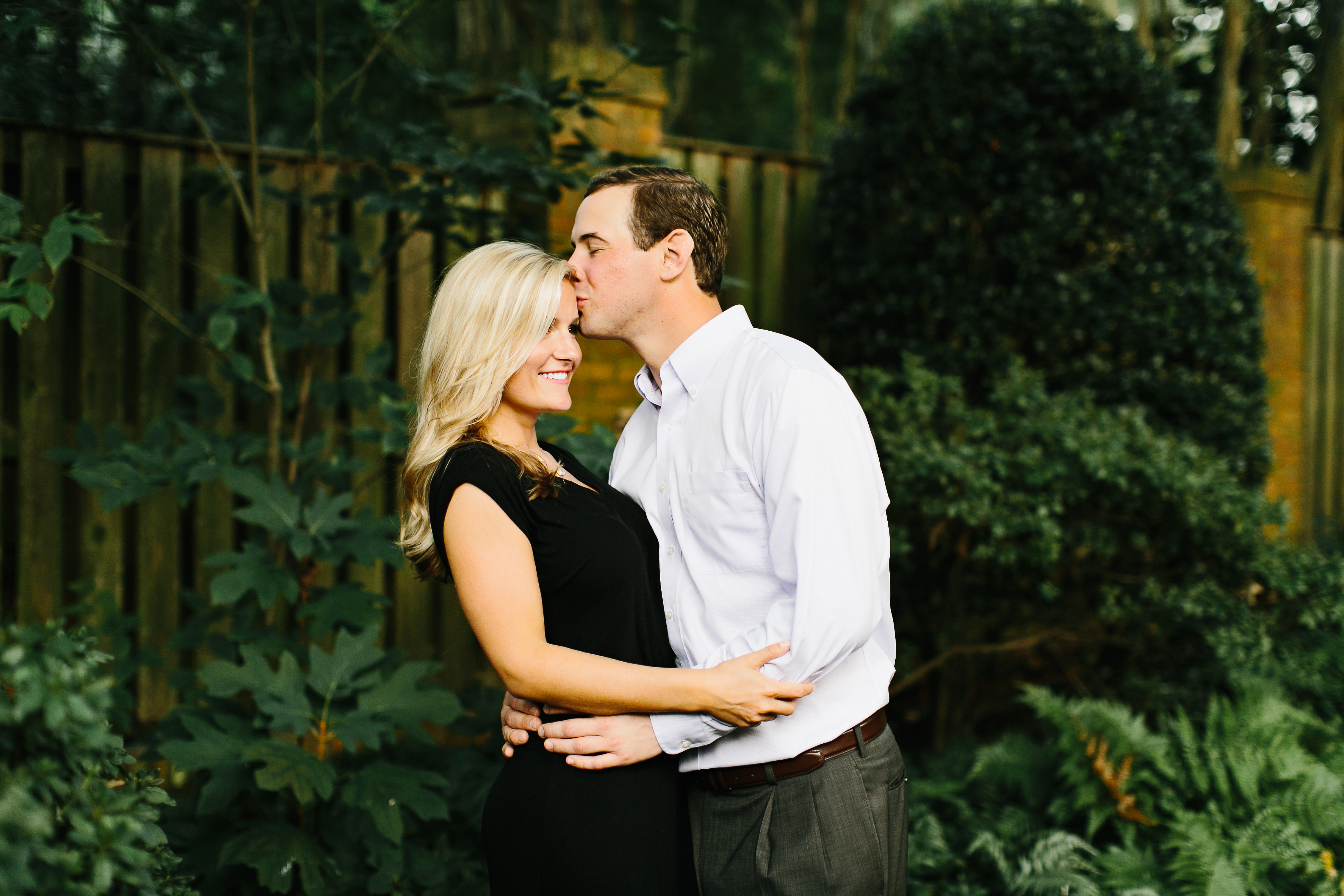 creative wedding photographer. intimate wedding photos. creative engagement photos. candid wedding photography