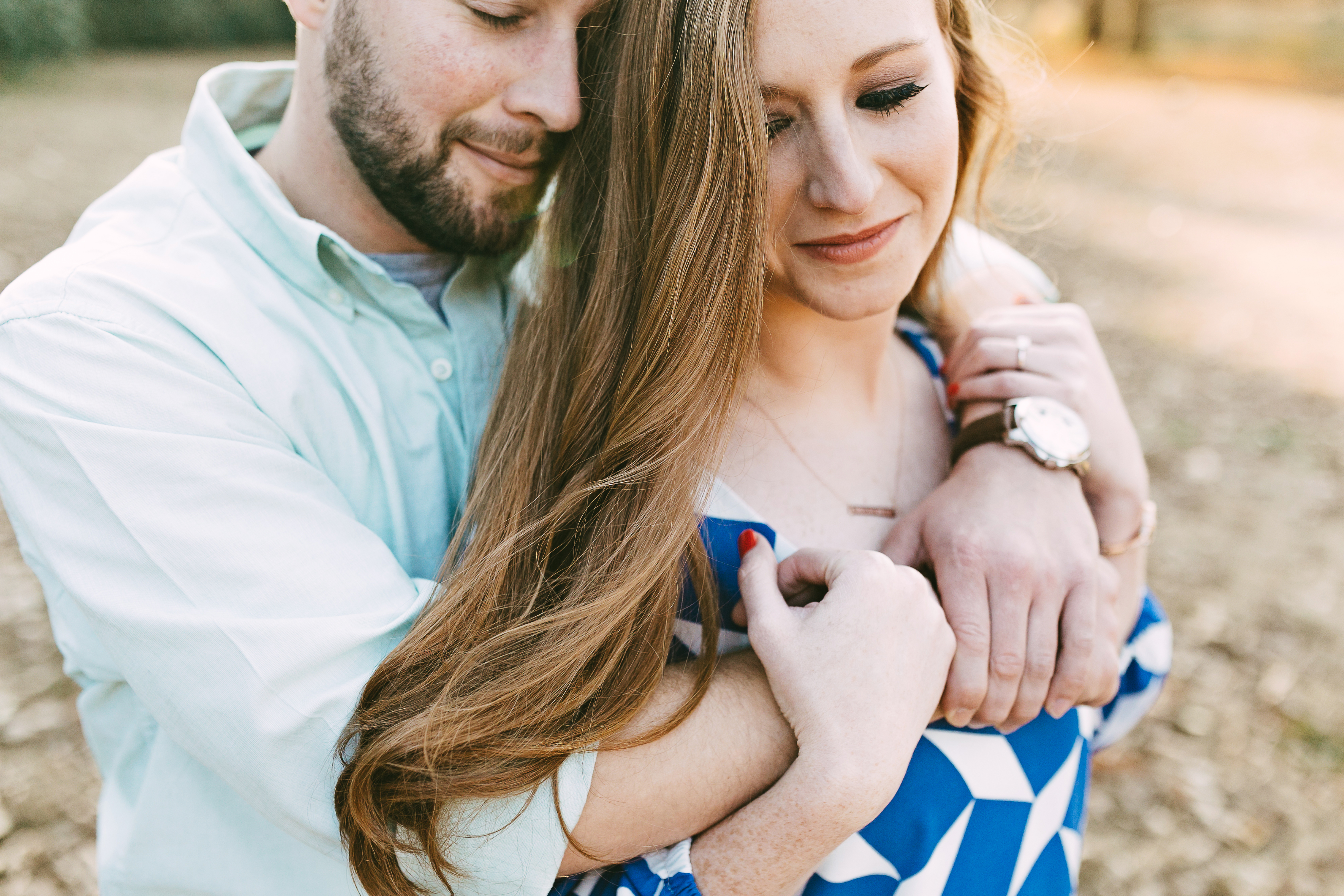 urban engagement session. downtown engagement session. creative engagement photos. non-traditionall engagement photos