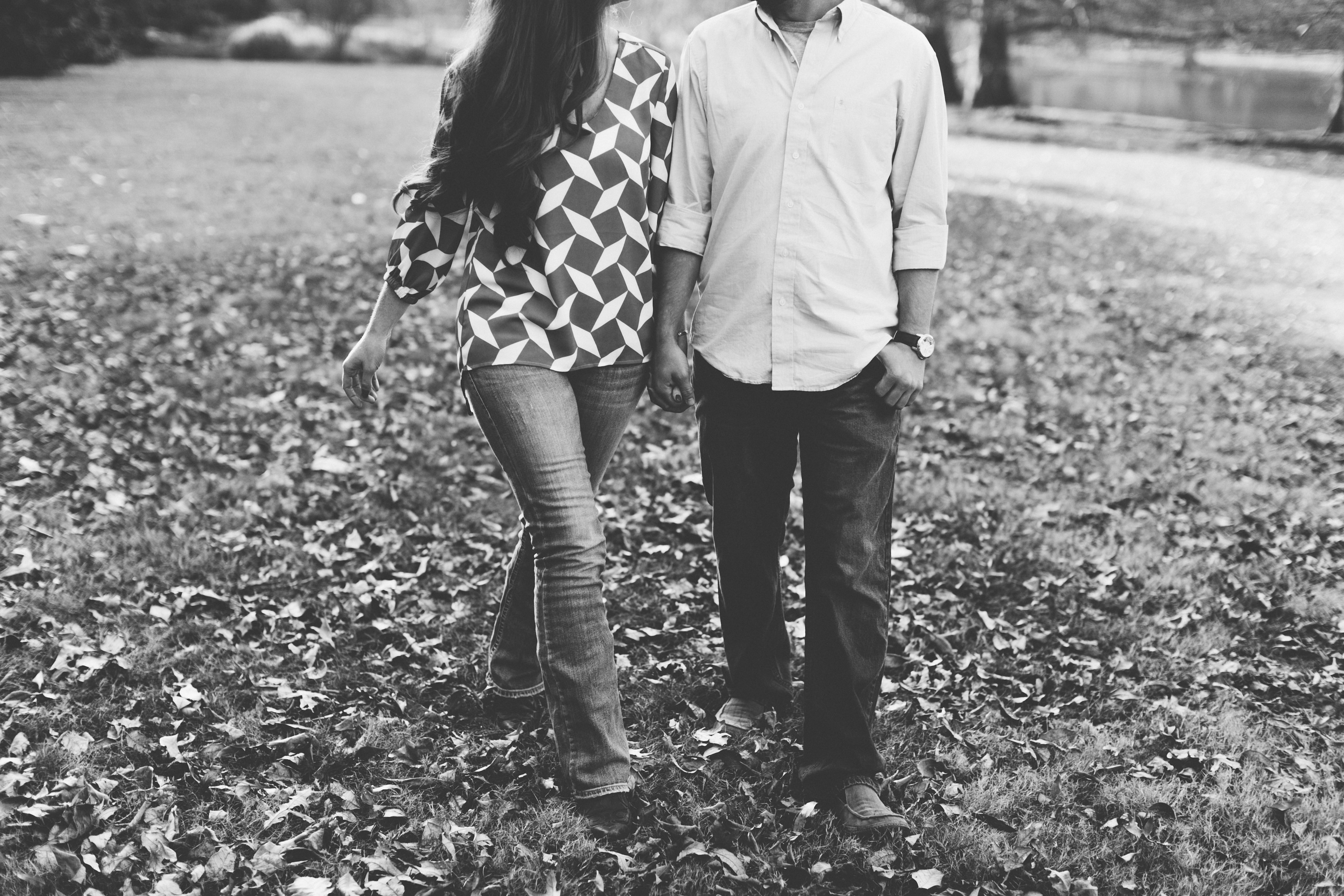 urban engagement session. downtown engagement session. creative engagement photos. non-traditionall engagement photos