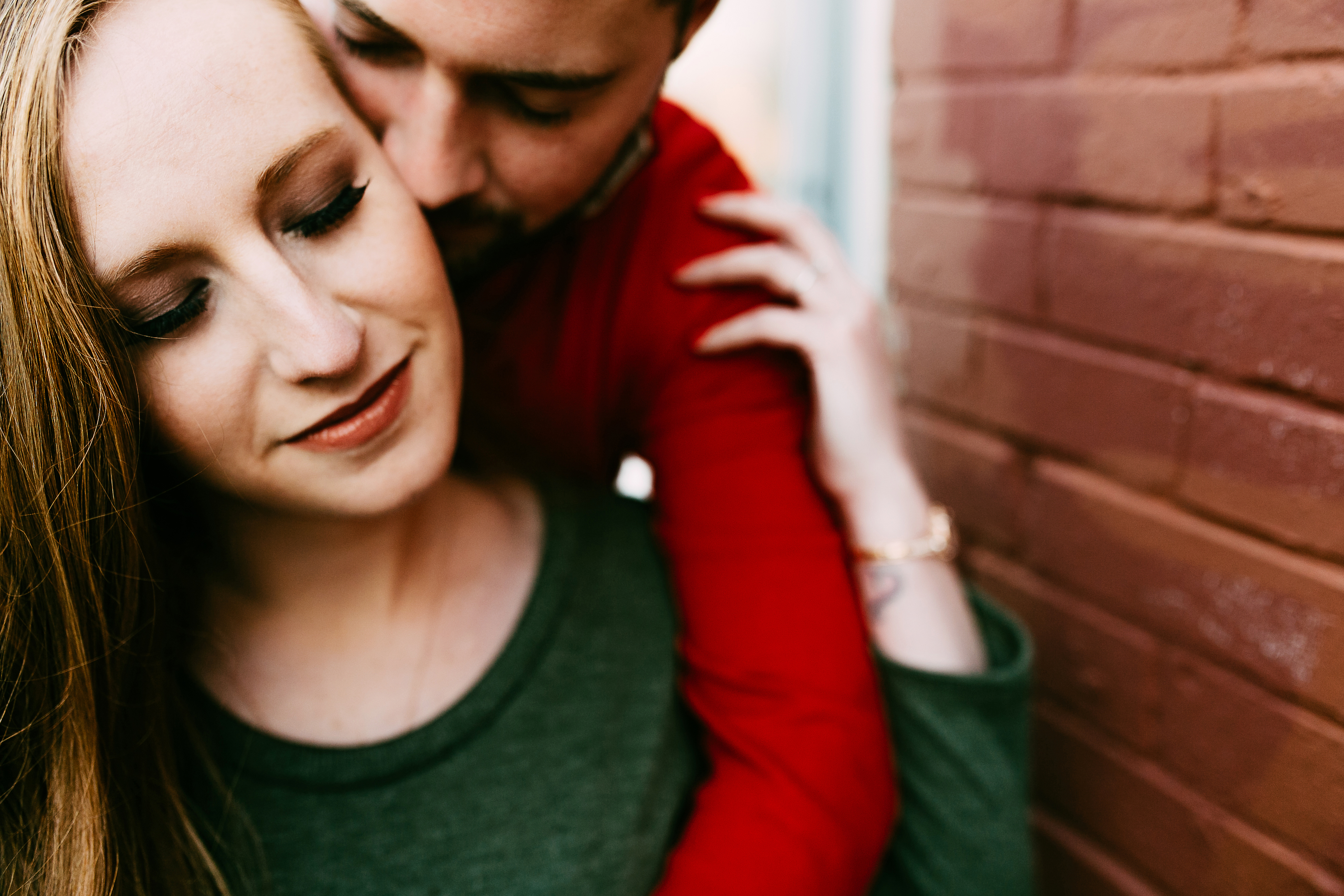 urban engagement session. downtown engagement session. creative engagement photos. non-traditionall engagement photos