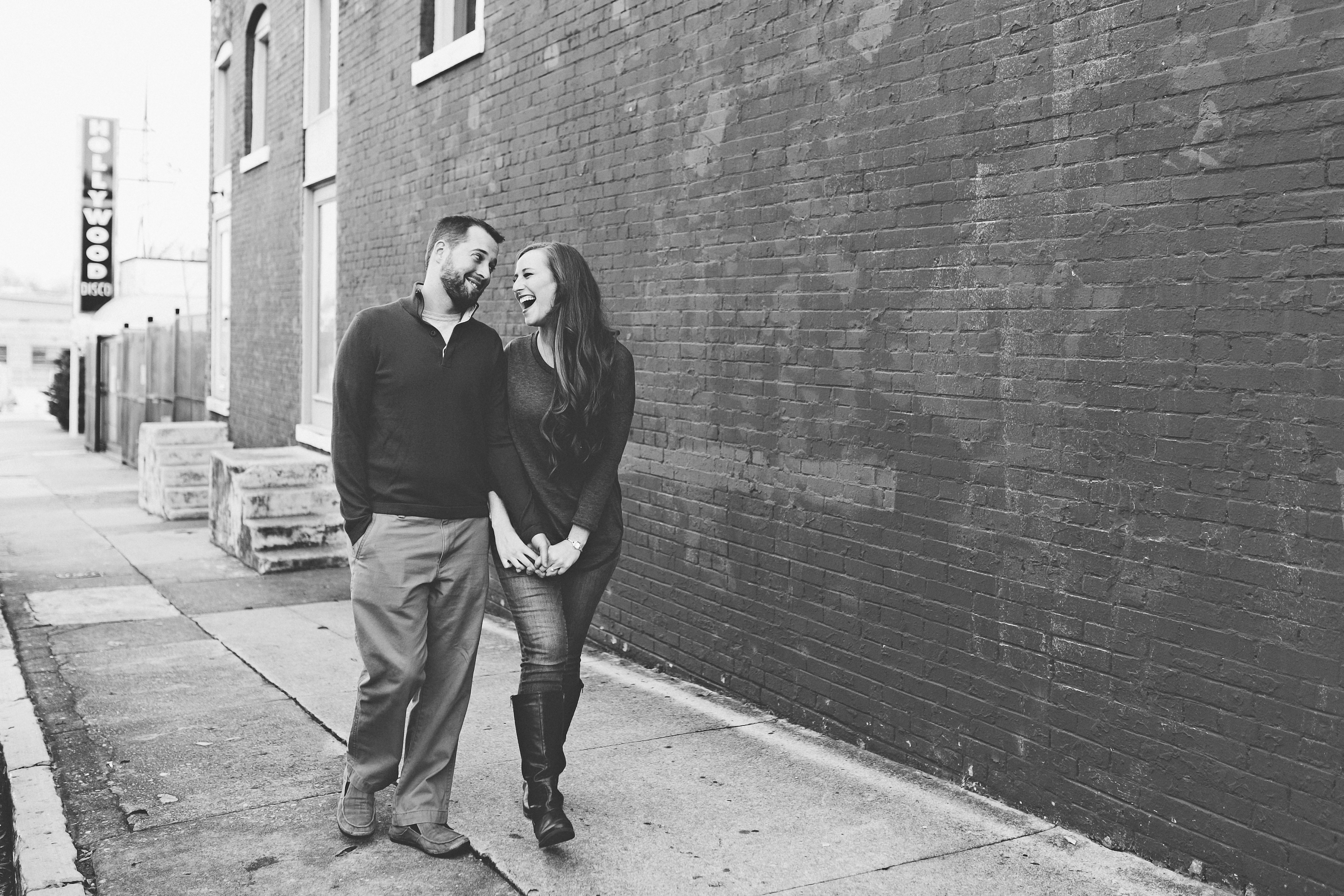 urban engagement session. downtown engagement session. creative engagement photos. non-traditionall engagement photos