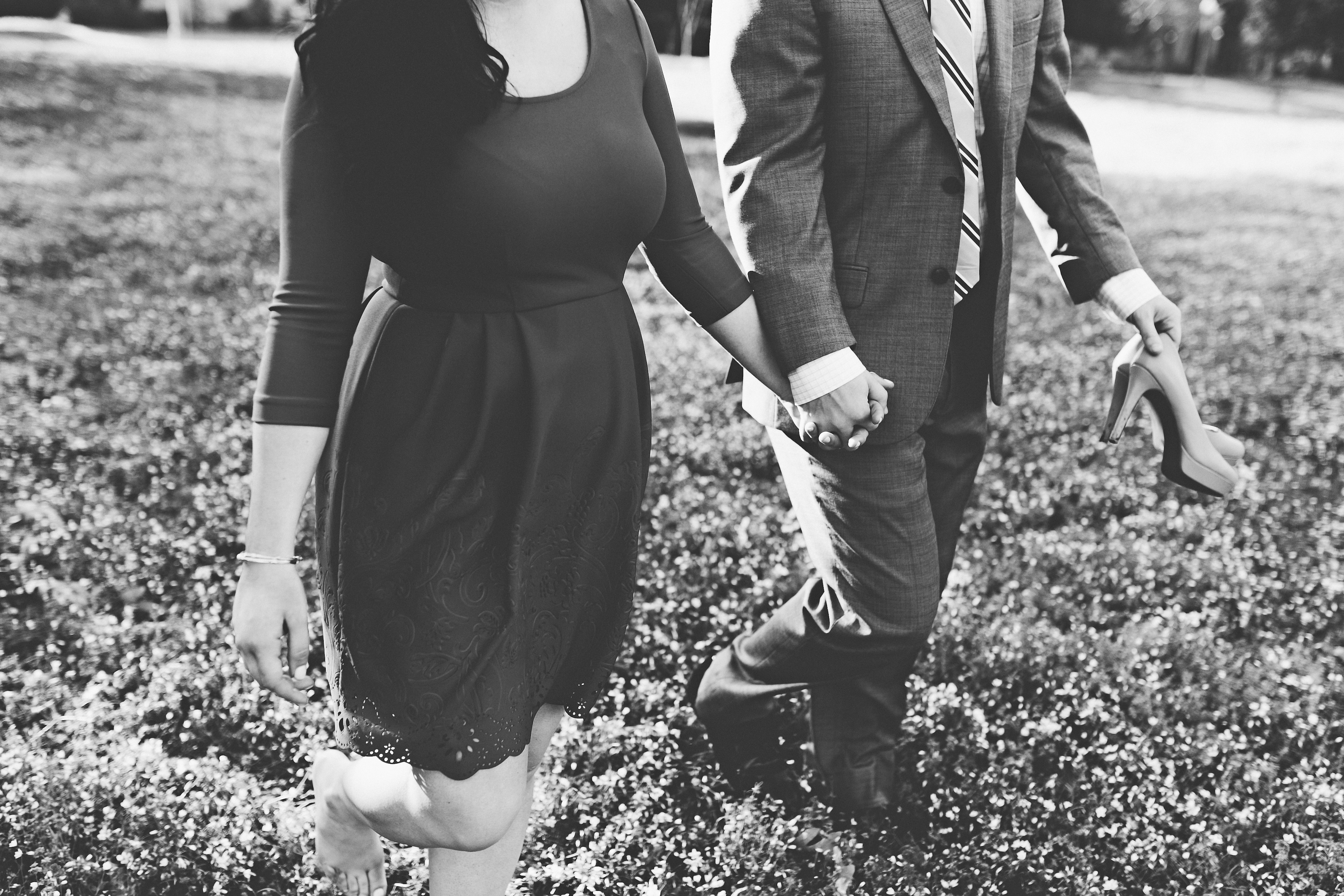 candid-engagement-photos-creative-engagement-photos-classy-engagement-photos-Tennessee-engagement-photographer-memphis-wedding-photographer