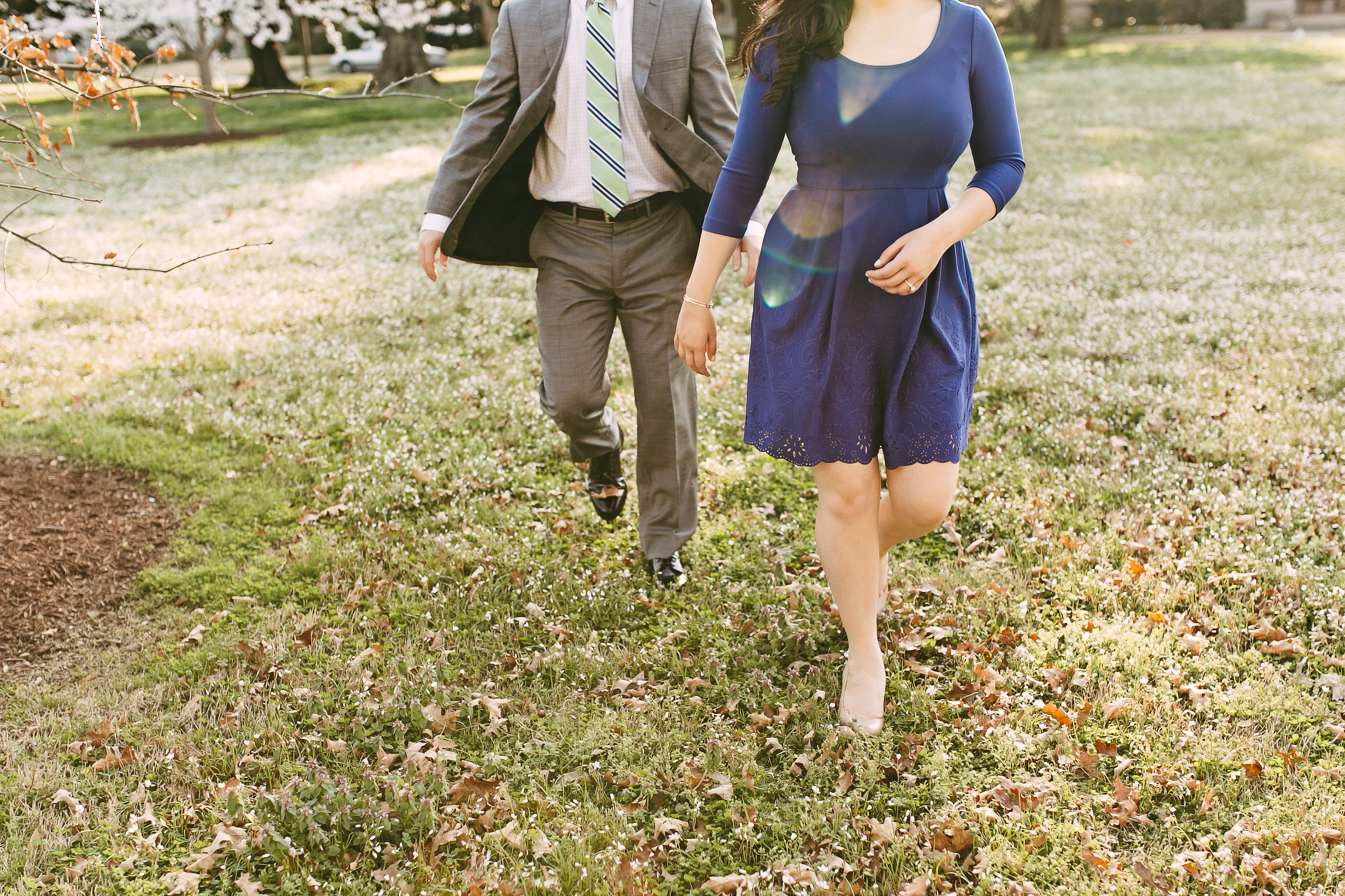 candid-engagement-photos-creative-engagement-photos-classy-engagement-photos-Tennessee-engagement-photographer-memphis-wedding-photographer