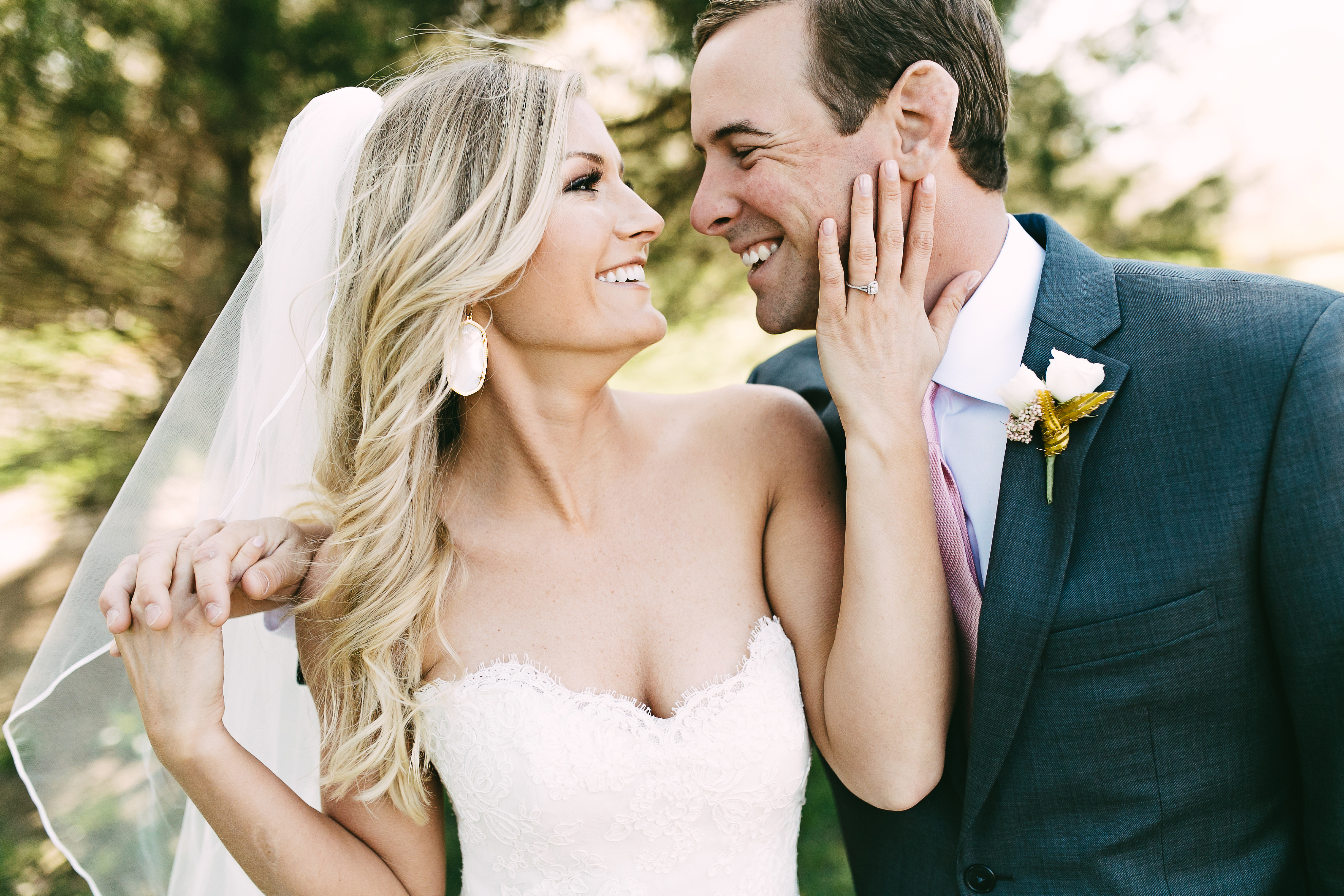 romantic-memphis-wedding-photographer