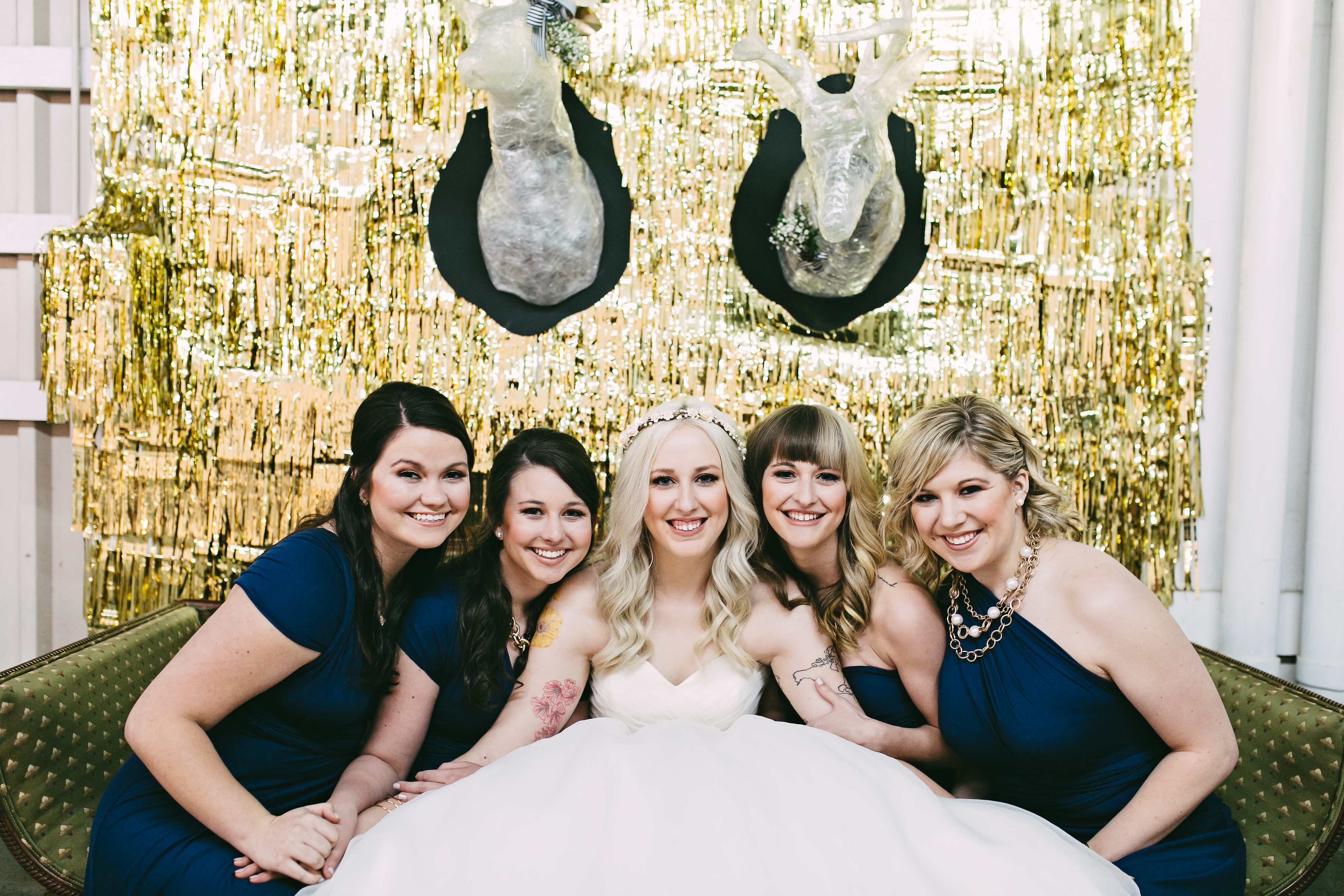 navy-and-gold-wedding