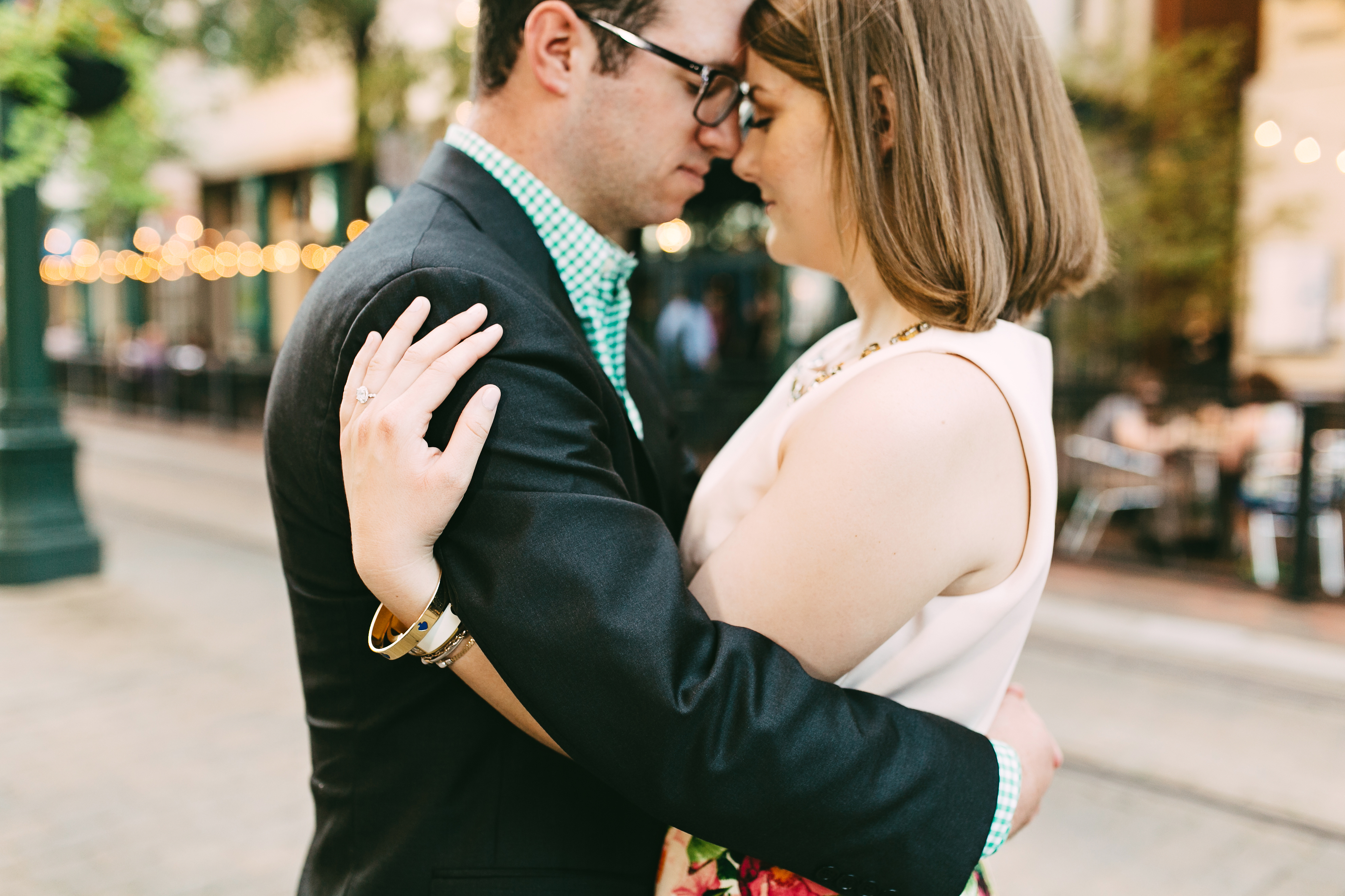 what-to-wear-for-engagement-photos