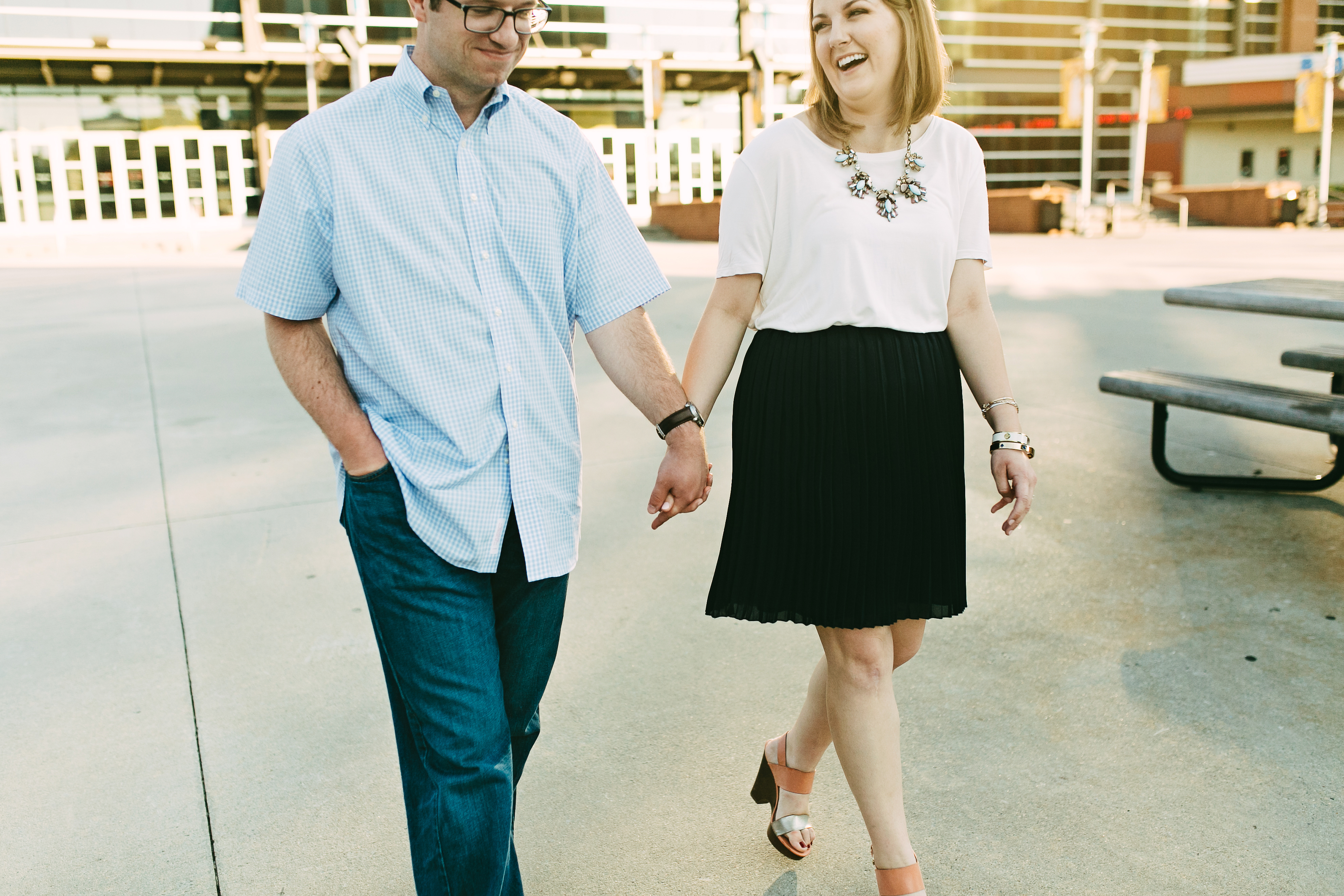 what-to-wear-for-engagement-photos