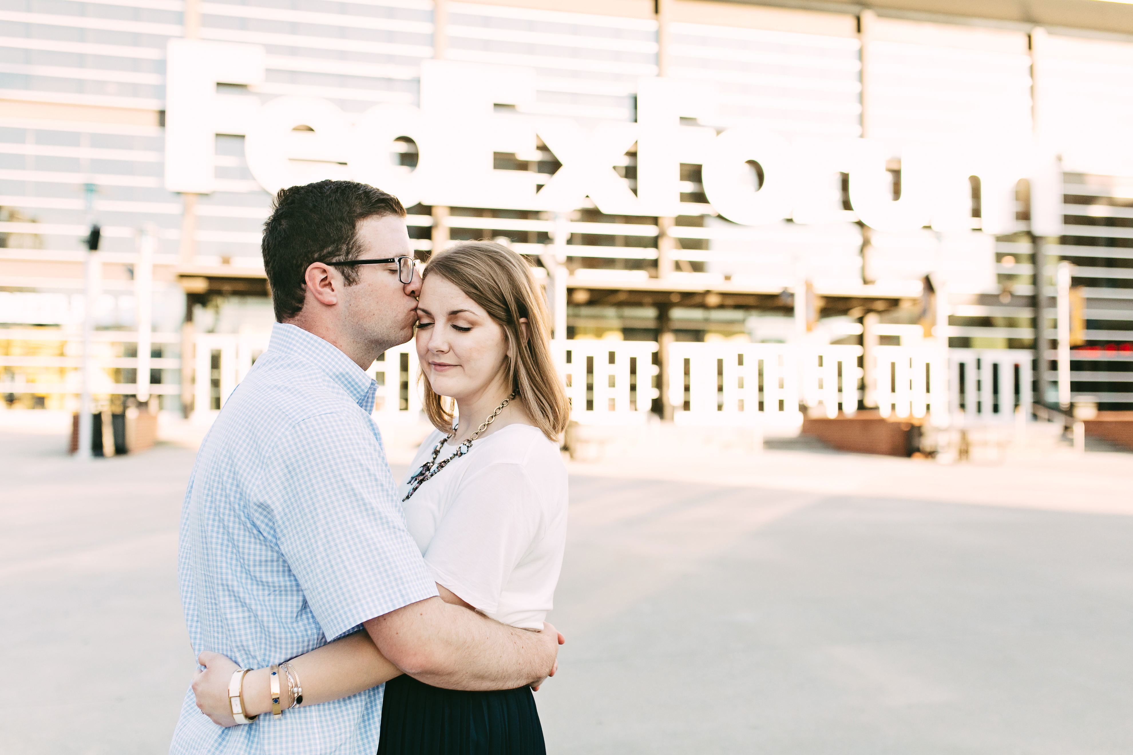 candid-engagement-photos