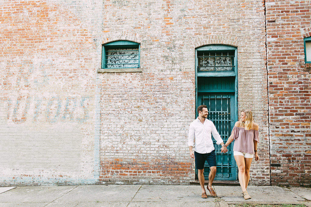 downtown-memphis-engagement-photos