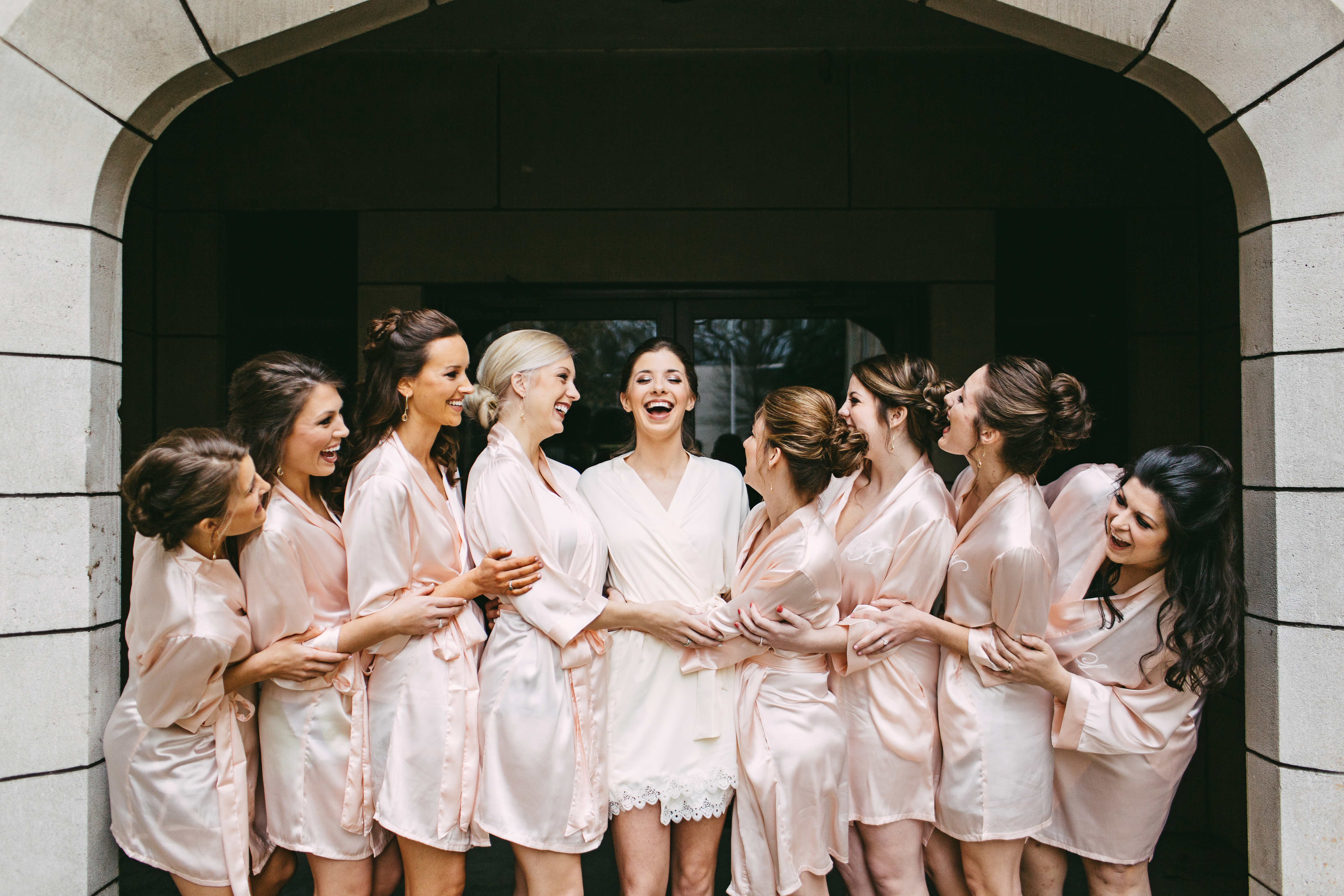 bridesmaids-in-matching-robes